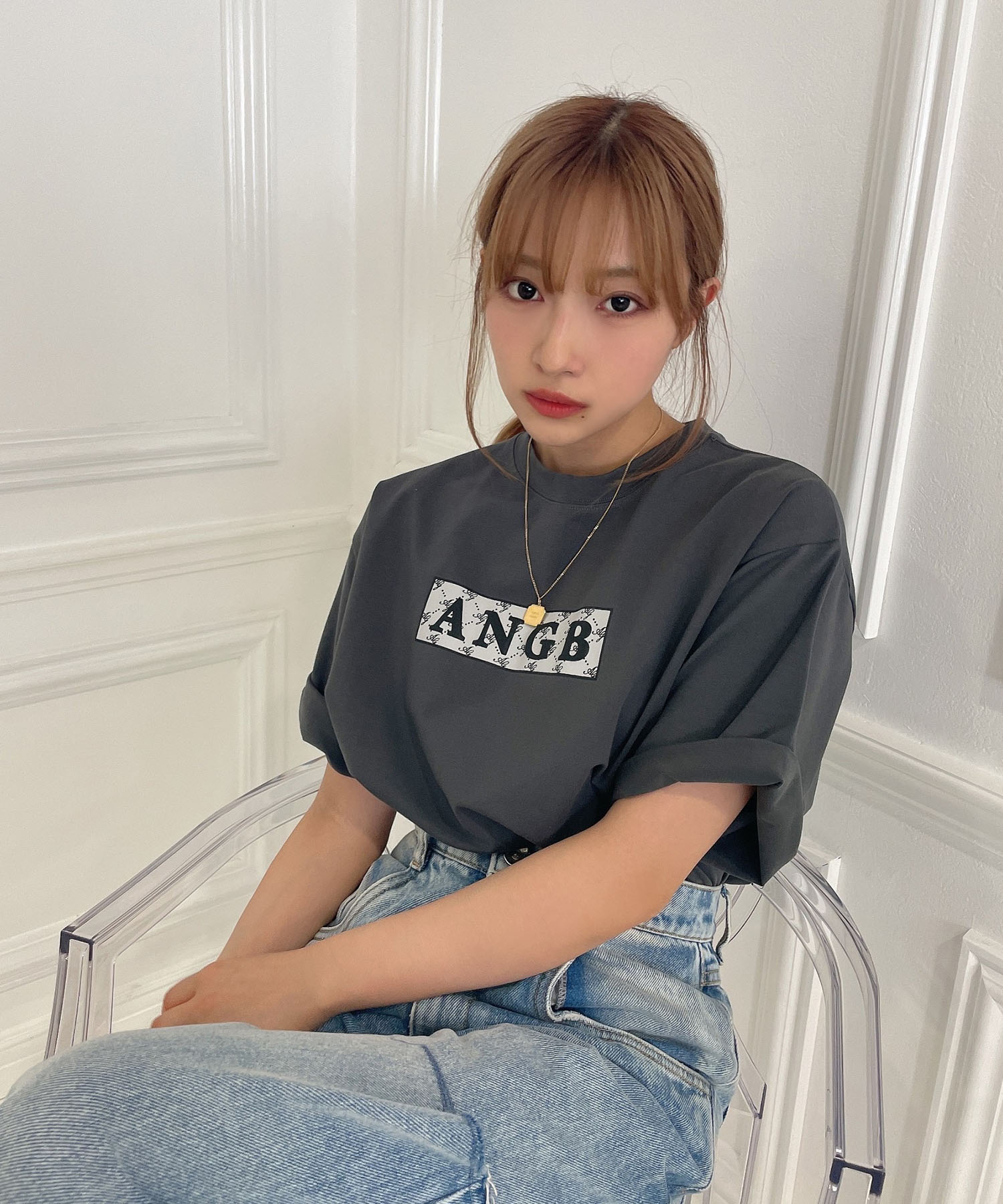 UNISEXボックスロゴTシャツ