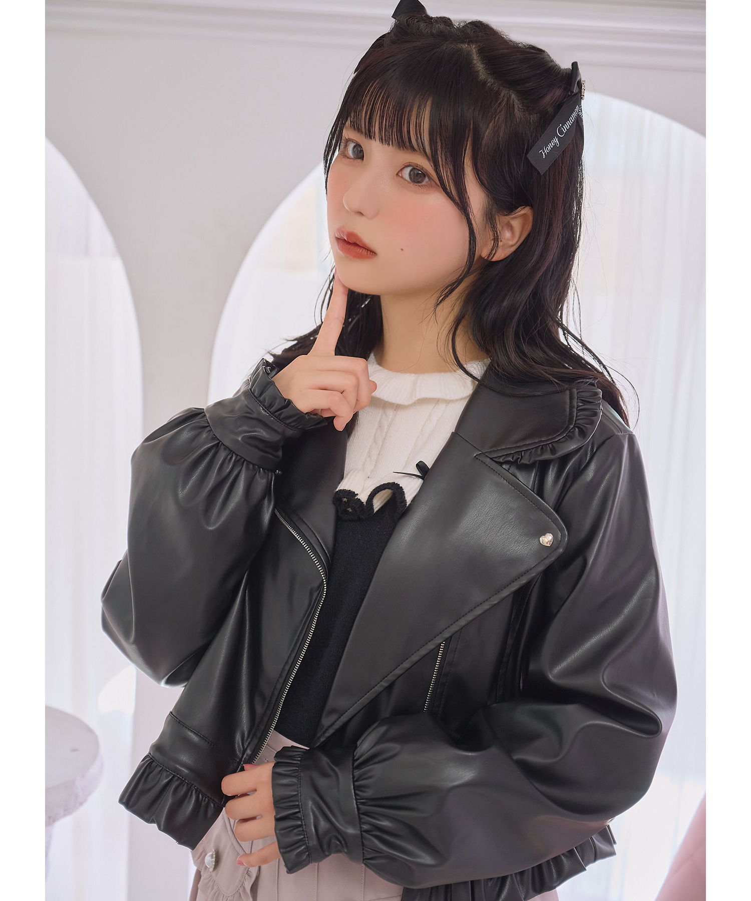Honey Cinnamon（ハニーシナモン）の「レースアップフリルライダース 