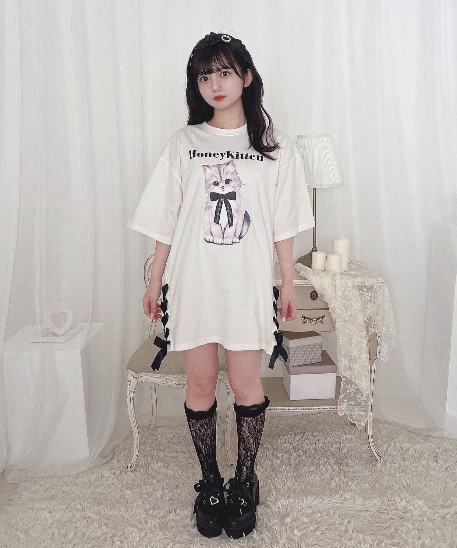 Honey Kitten Tシャツ