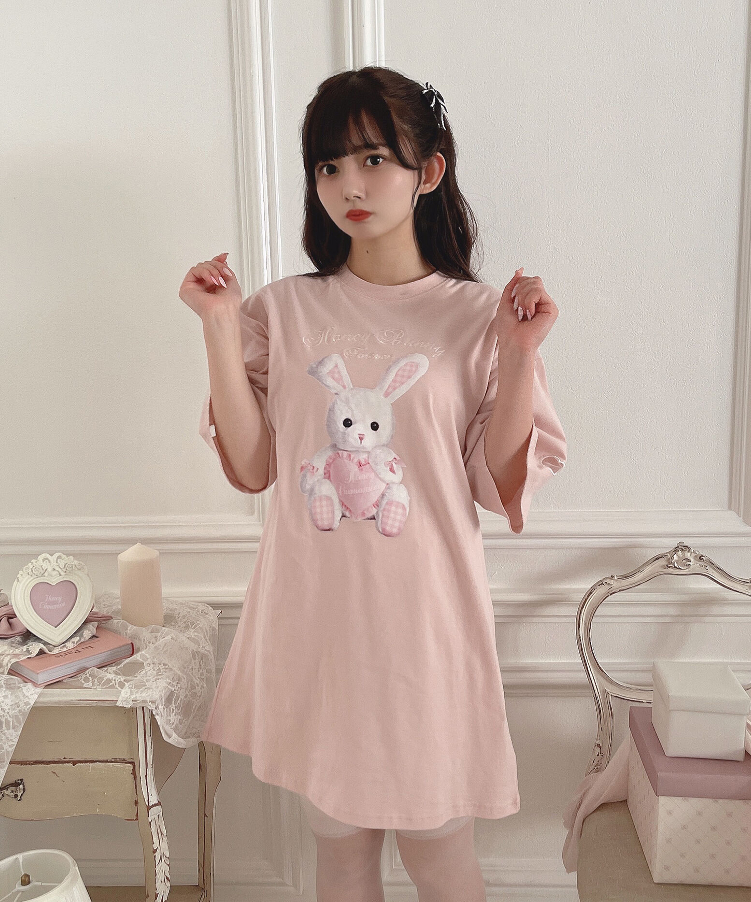 バックレースアップハニーTシャツ