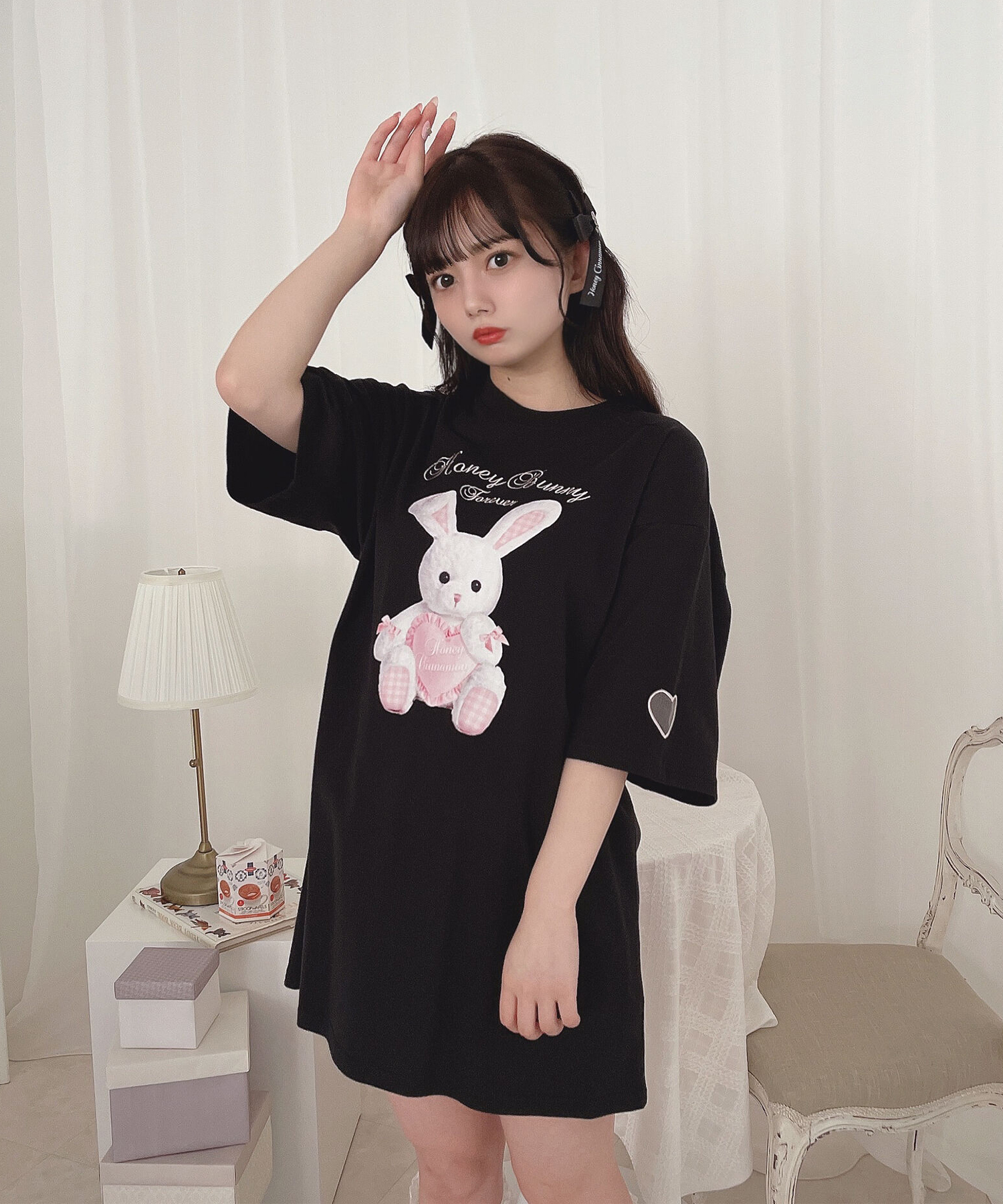 バックレースアップハニーTシャツ