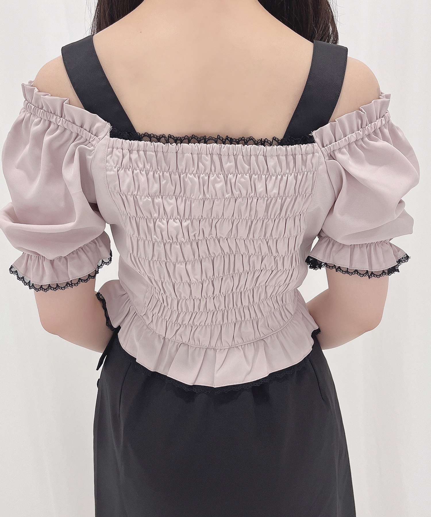 肩ベルトブラウス