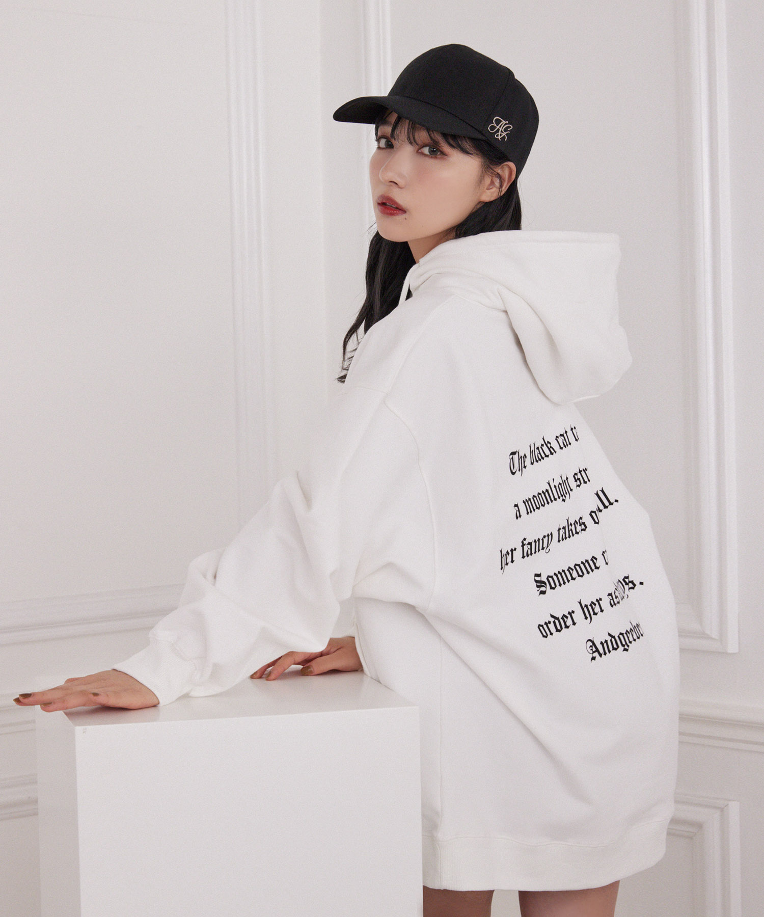 UNISEXキャットプルパーカー