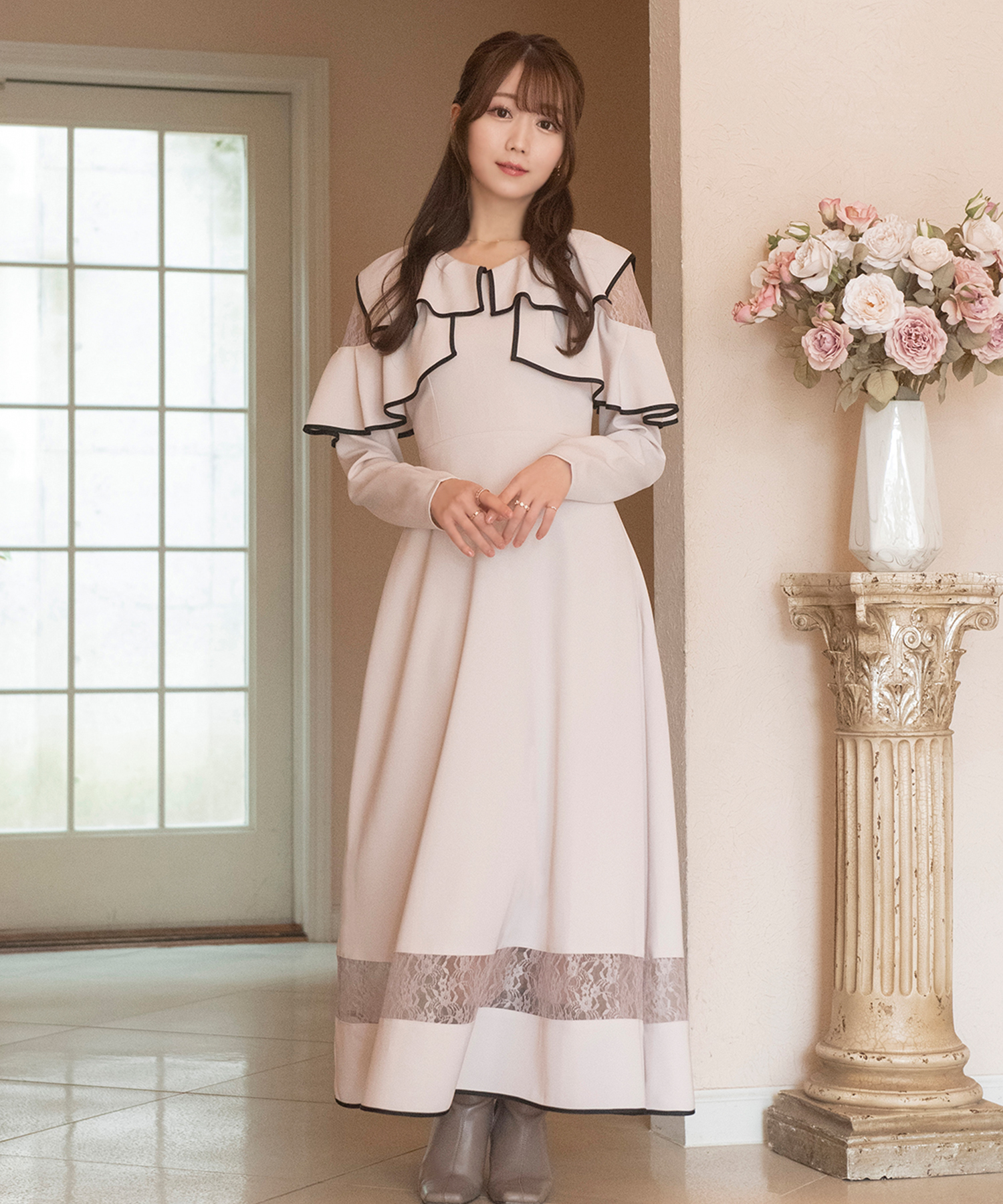 piping lace switching dress