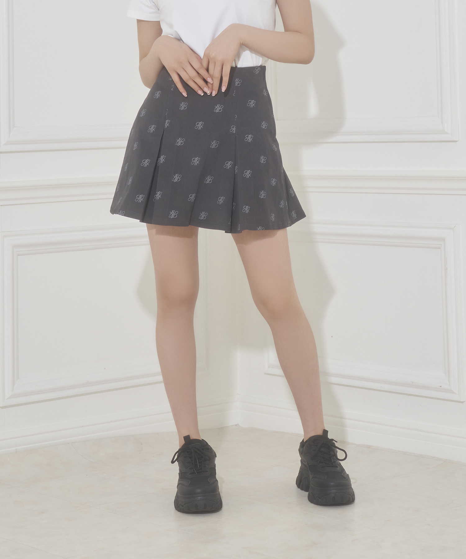 総柄ツイルスカパン