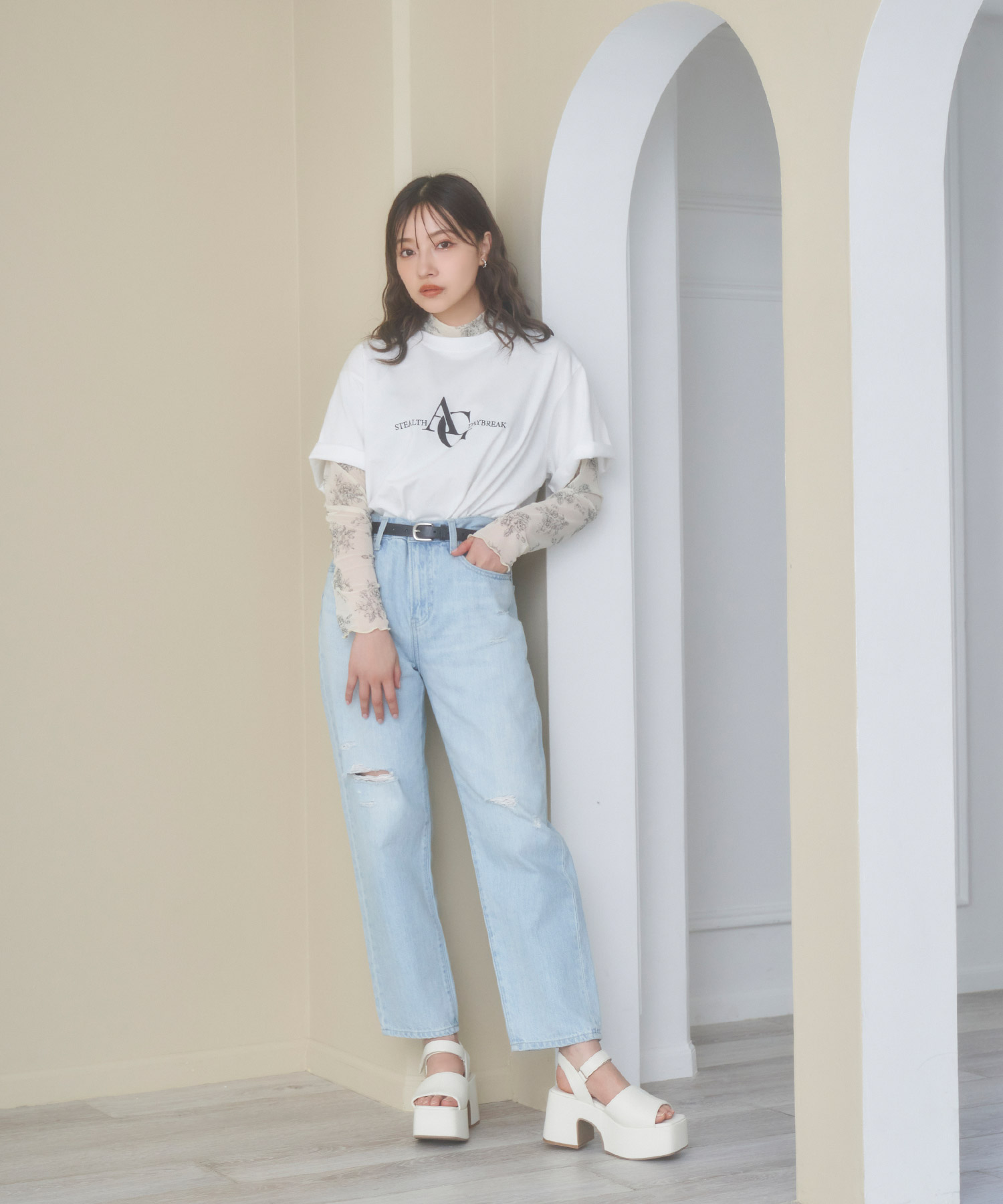 UNISEX プリントロゴT