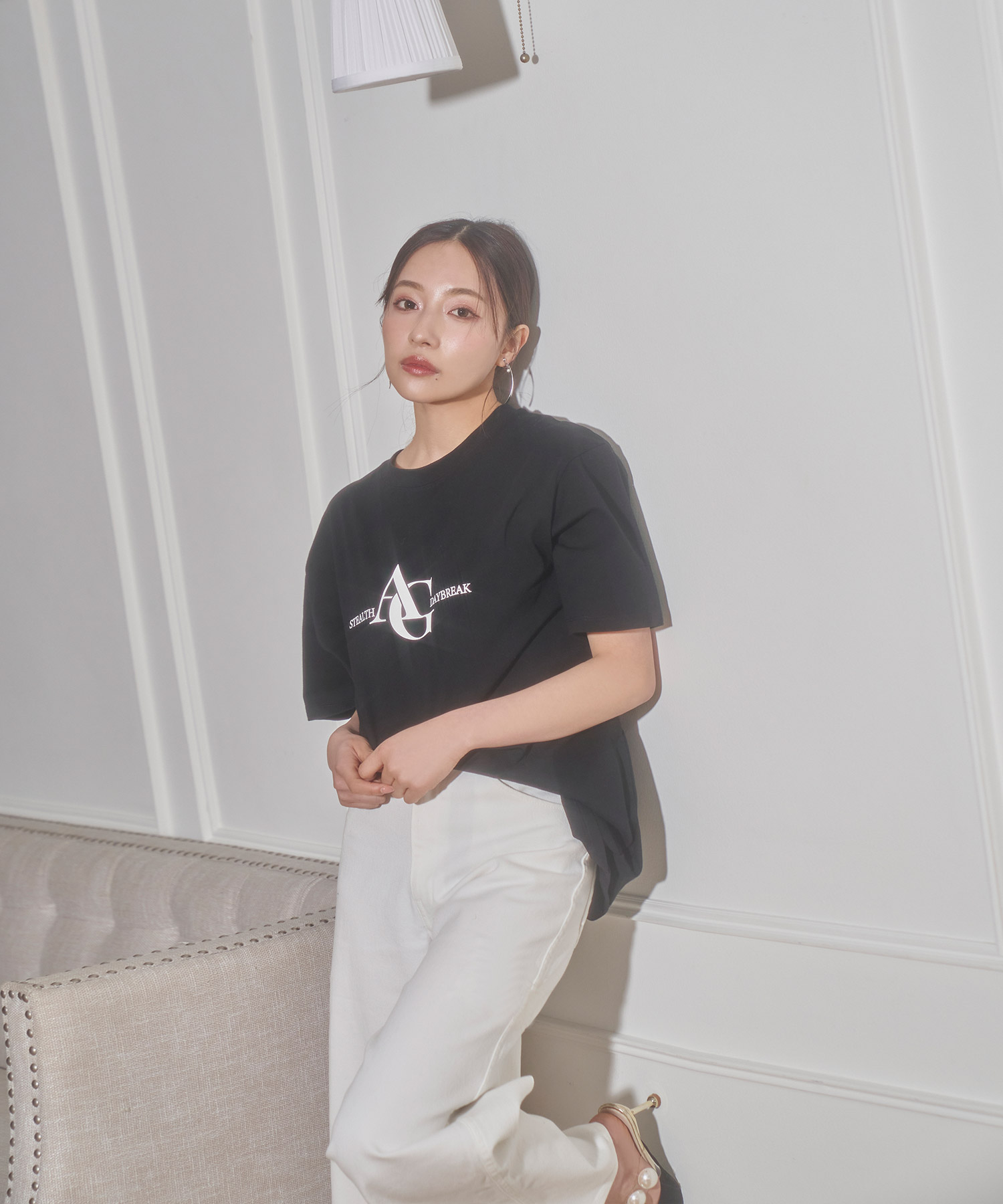 UNISEX プリントロゴT