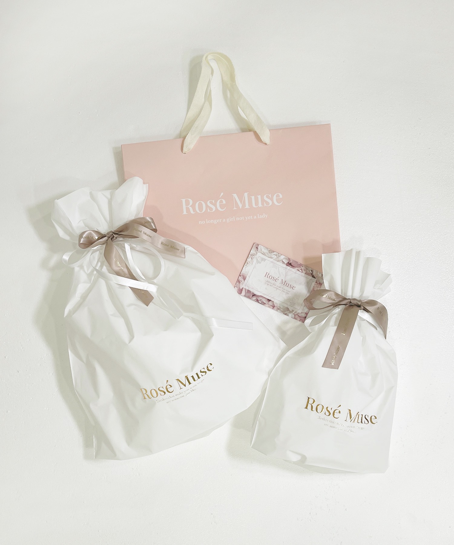 gift wrapping】Rosé Museオリジナルギフトラッピング – BUNNY APARTMENT