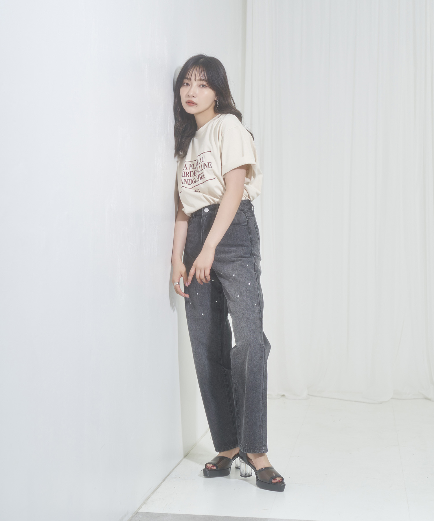 AG233CS0719_12