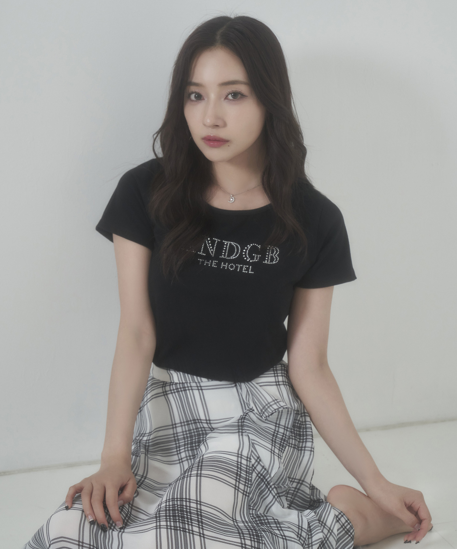 ラインストーンロゴT