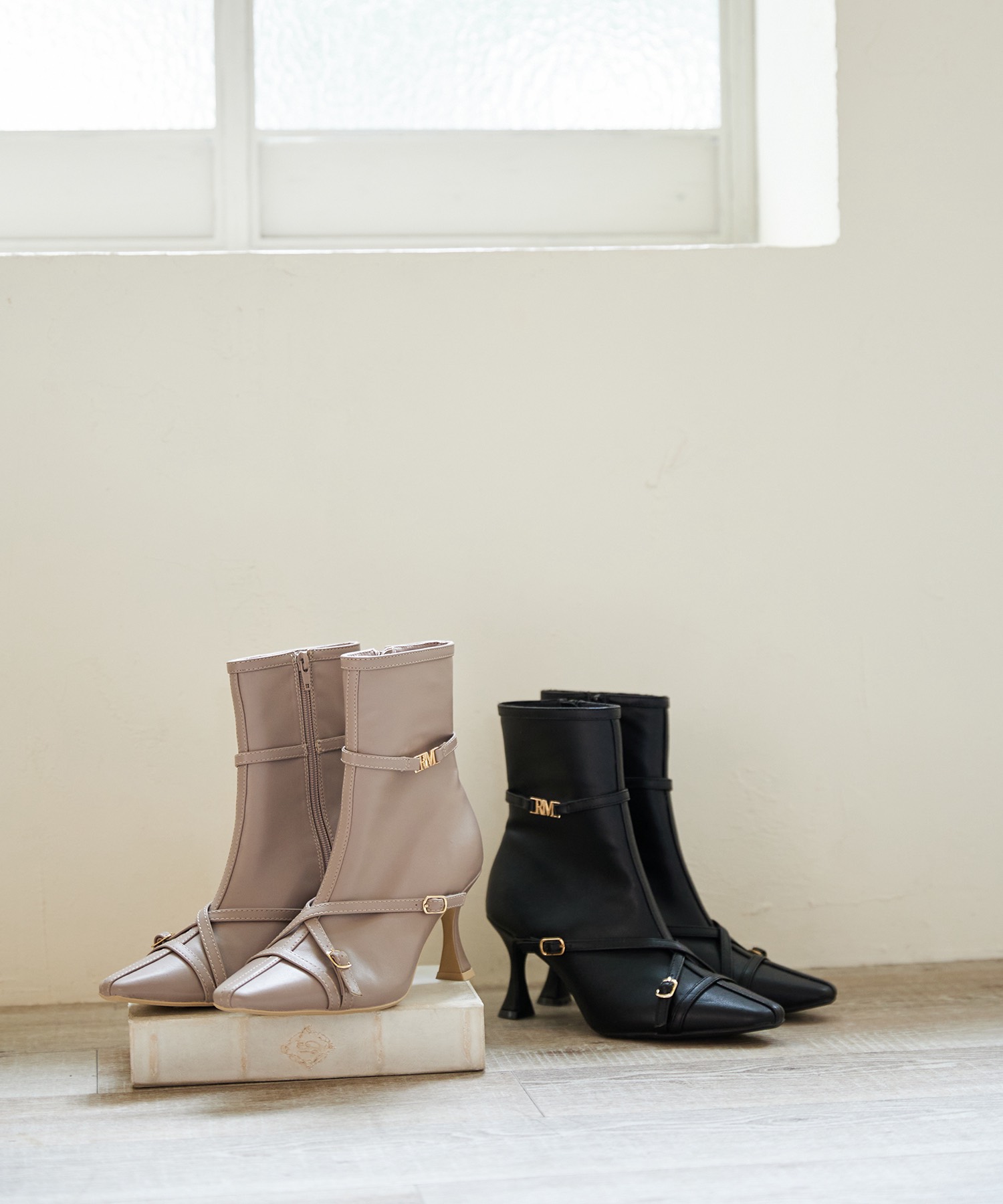 cross belted short boots【black】 – BUNNY APARTMENT