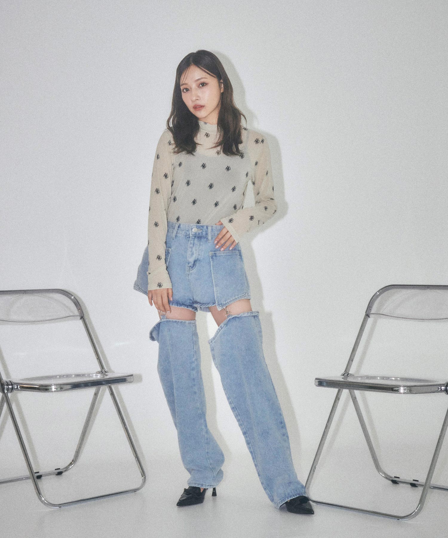 ロゴメッシュトップス