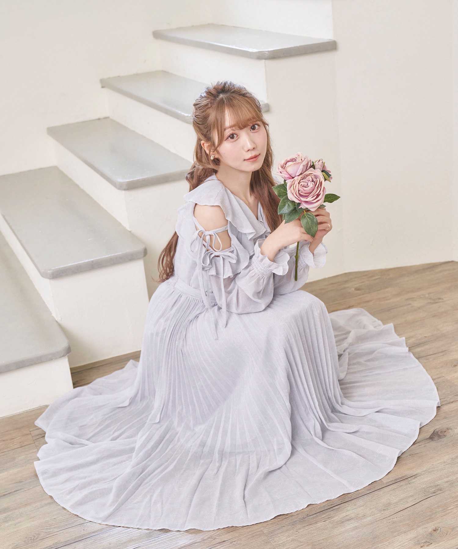 ポリエステル100%ロゼミューズrosemuse floral line pleated dress