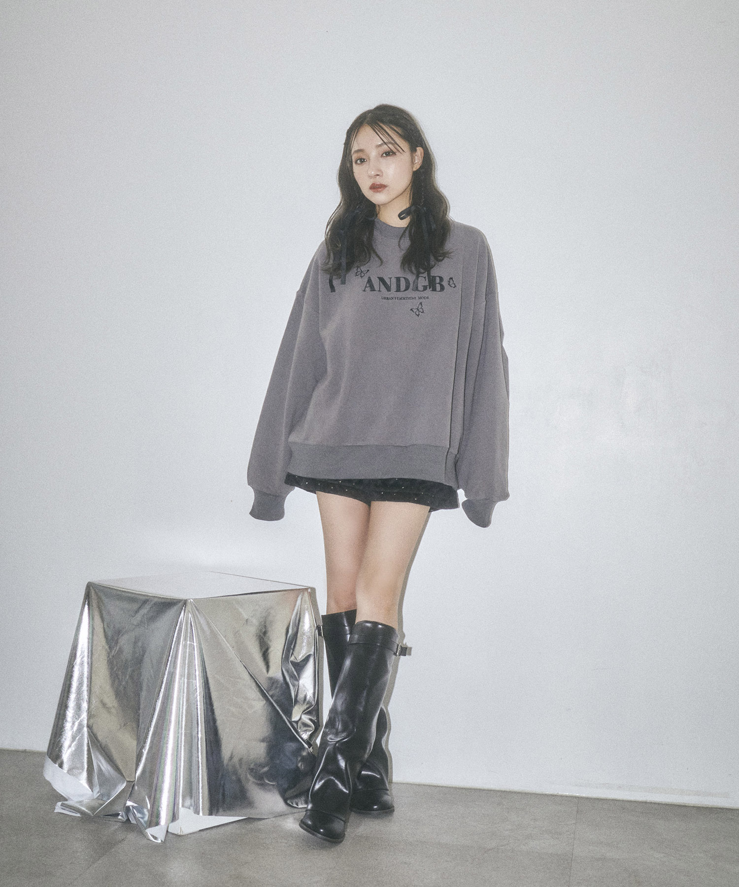 UNISEX バタフライロゴ裏起毛スウェット