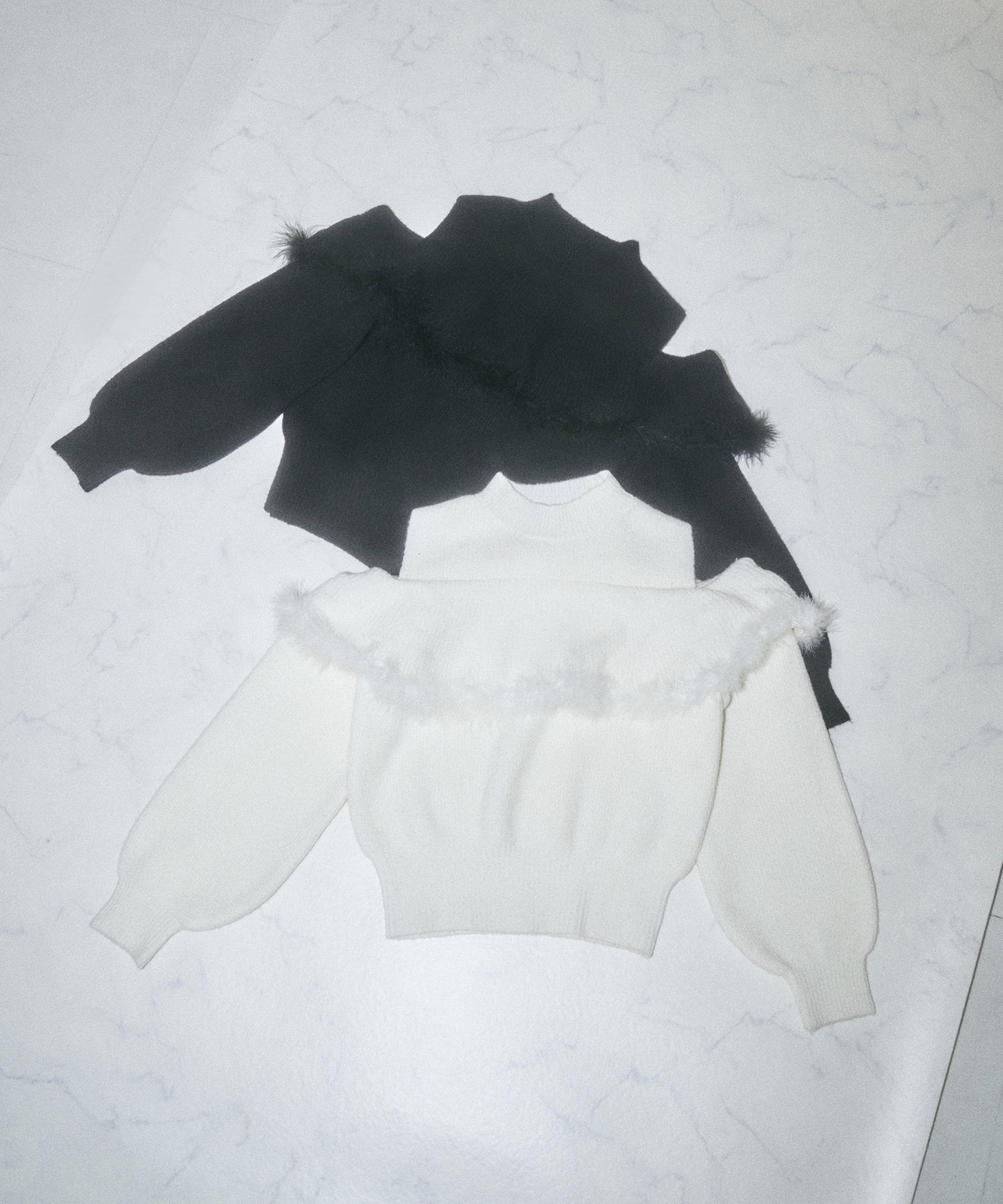 オープンショルダーニットトップス