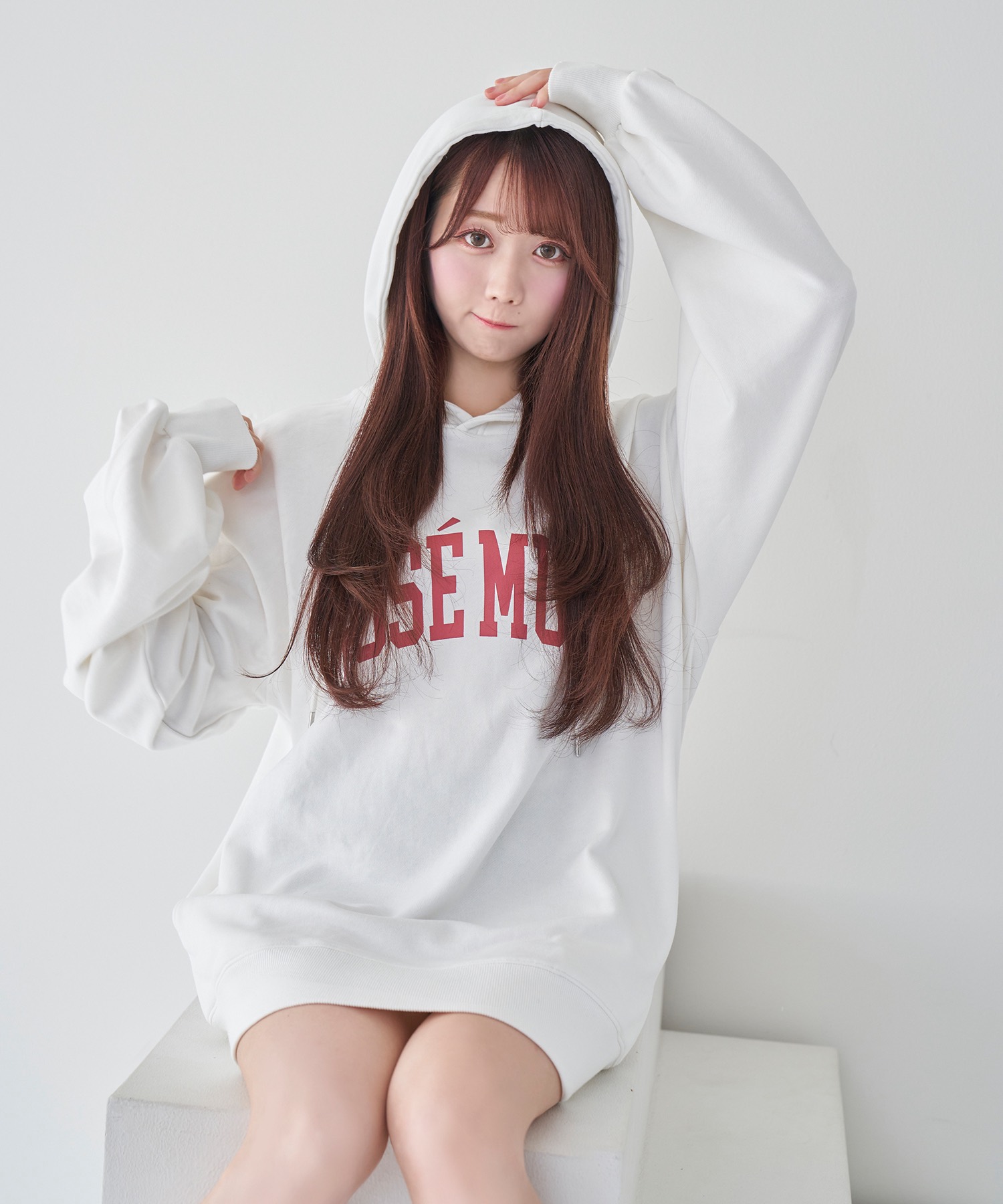 ROSE MUSE college hoodie【white】