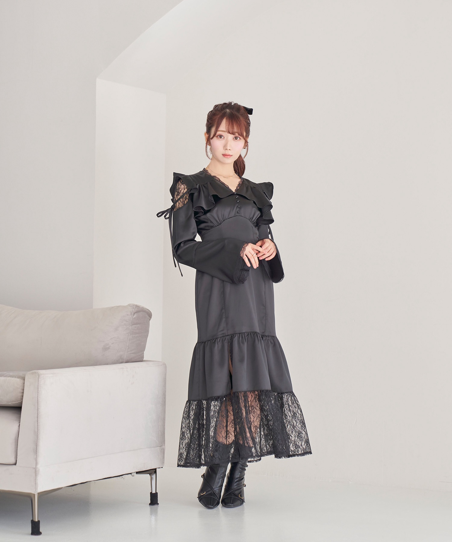 raffle slit lace switching dress【black】