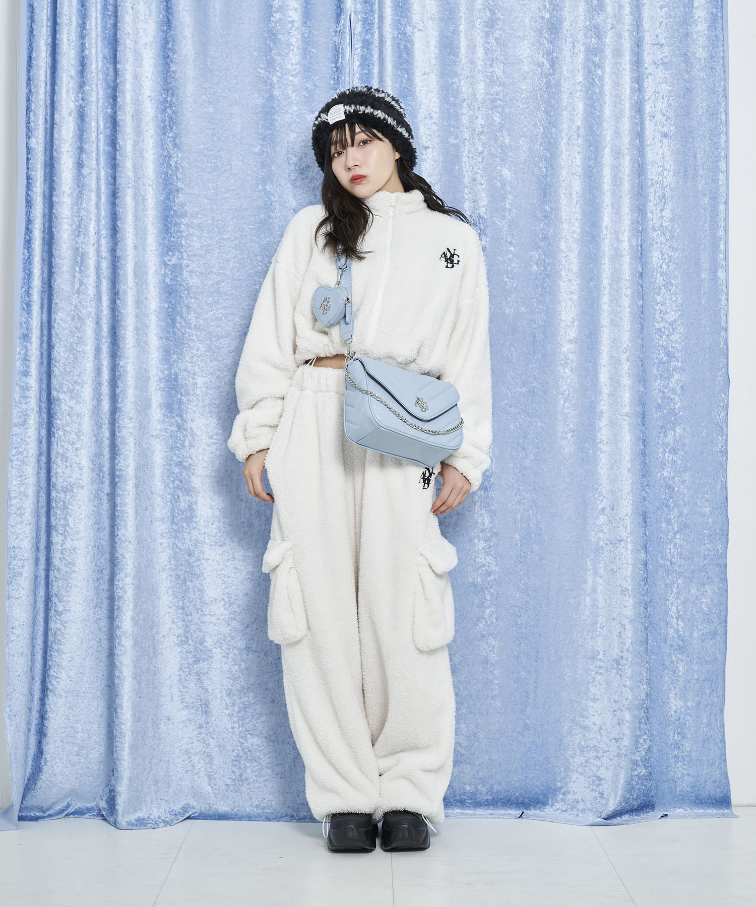 ニットコンビバギー　ビアズリー 珍しい ニットコンビバギー （その他パンツ）｜BEARDSLEY