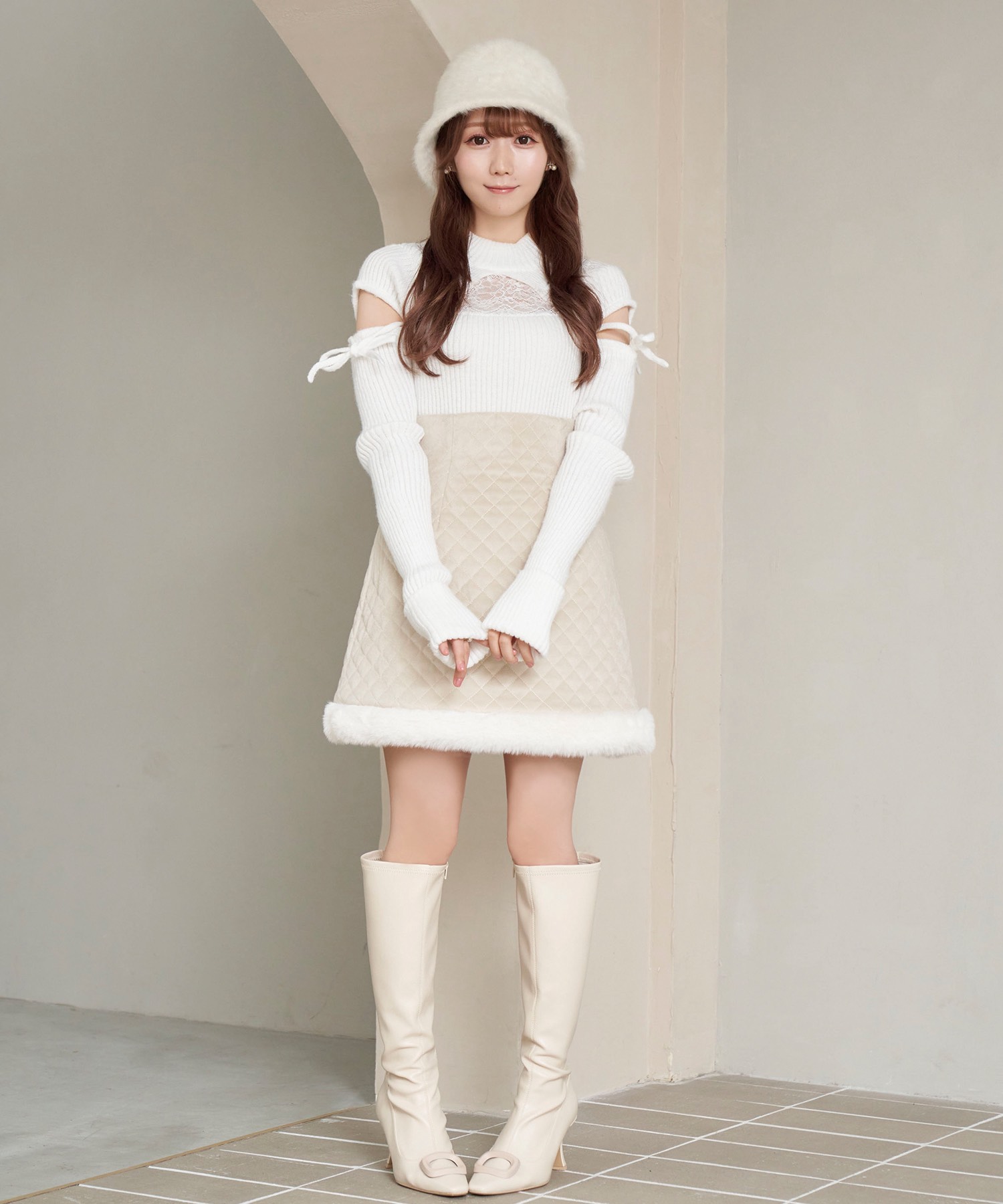 Quilting fake fur mini skirt