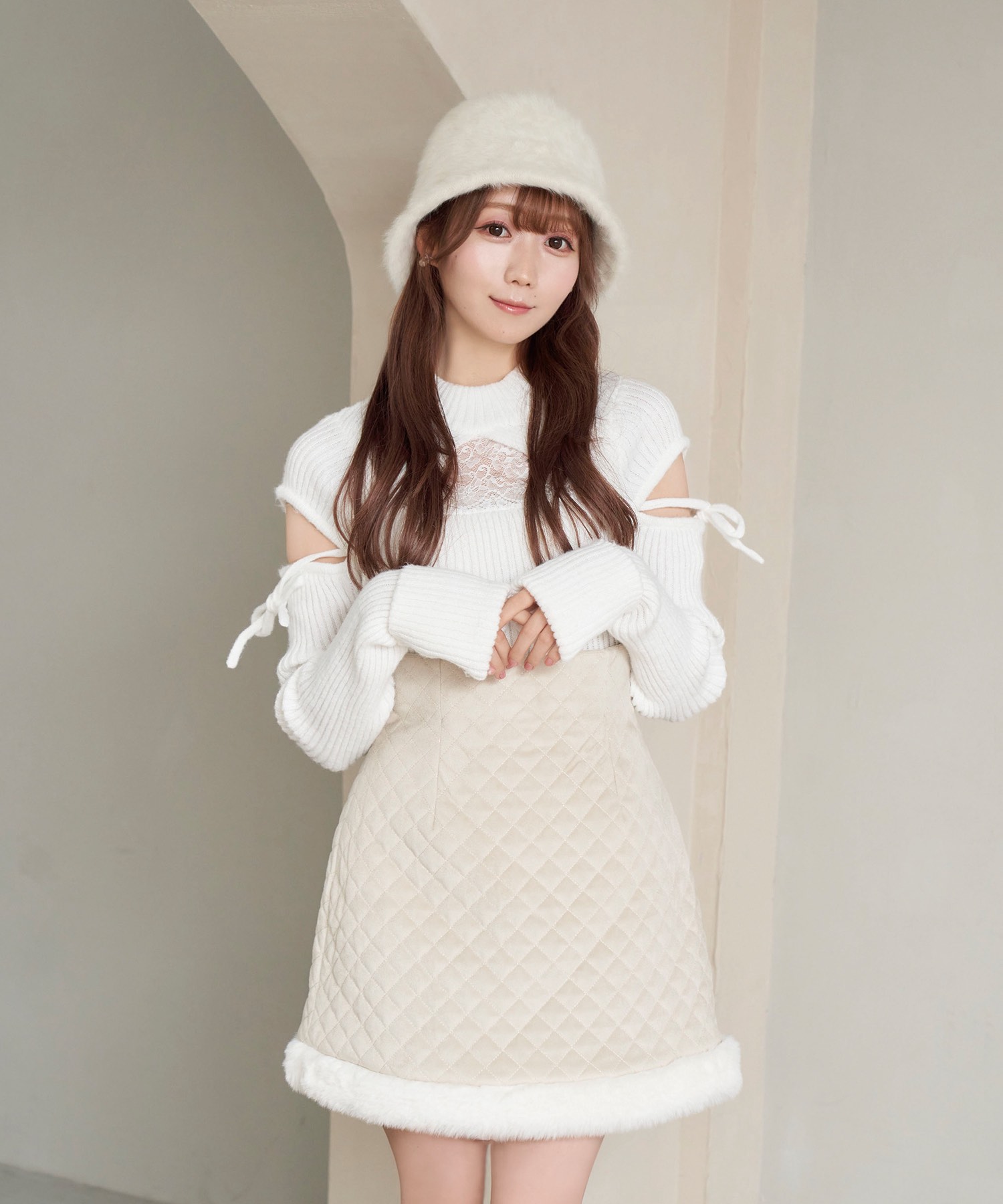 Quilting fake fur mini skirt