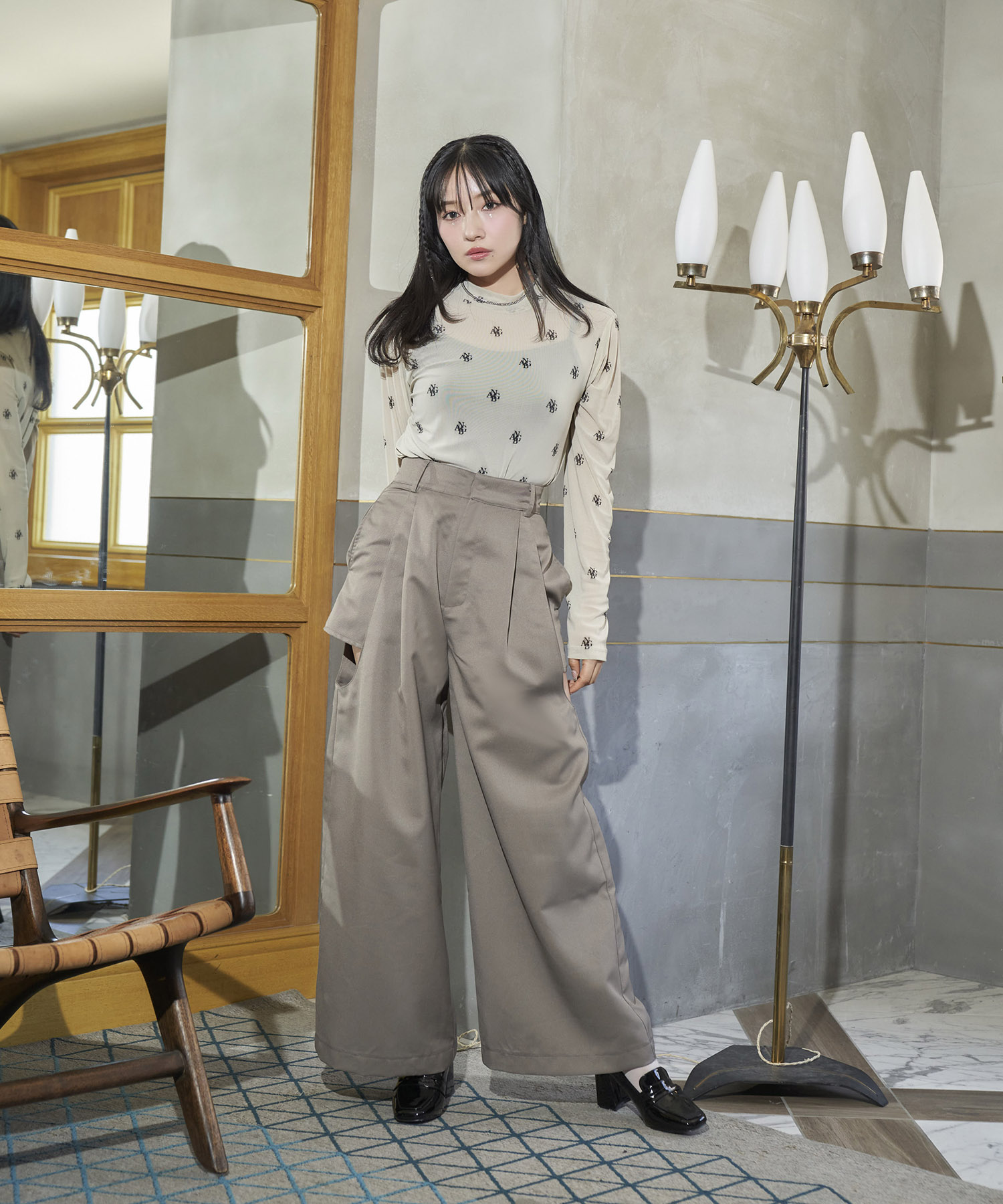 カットアウトワイドパンツ