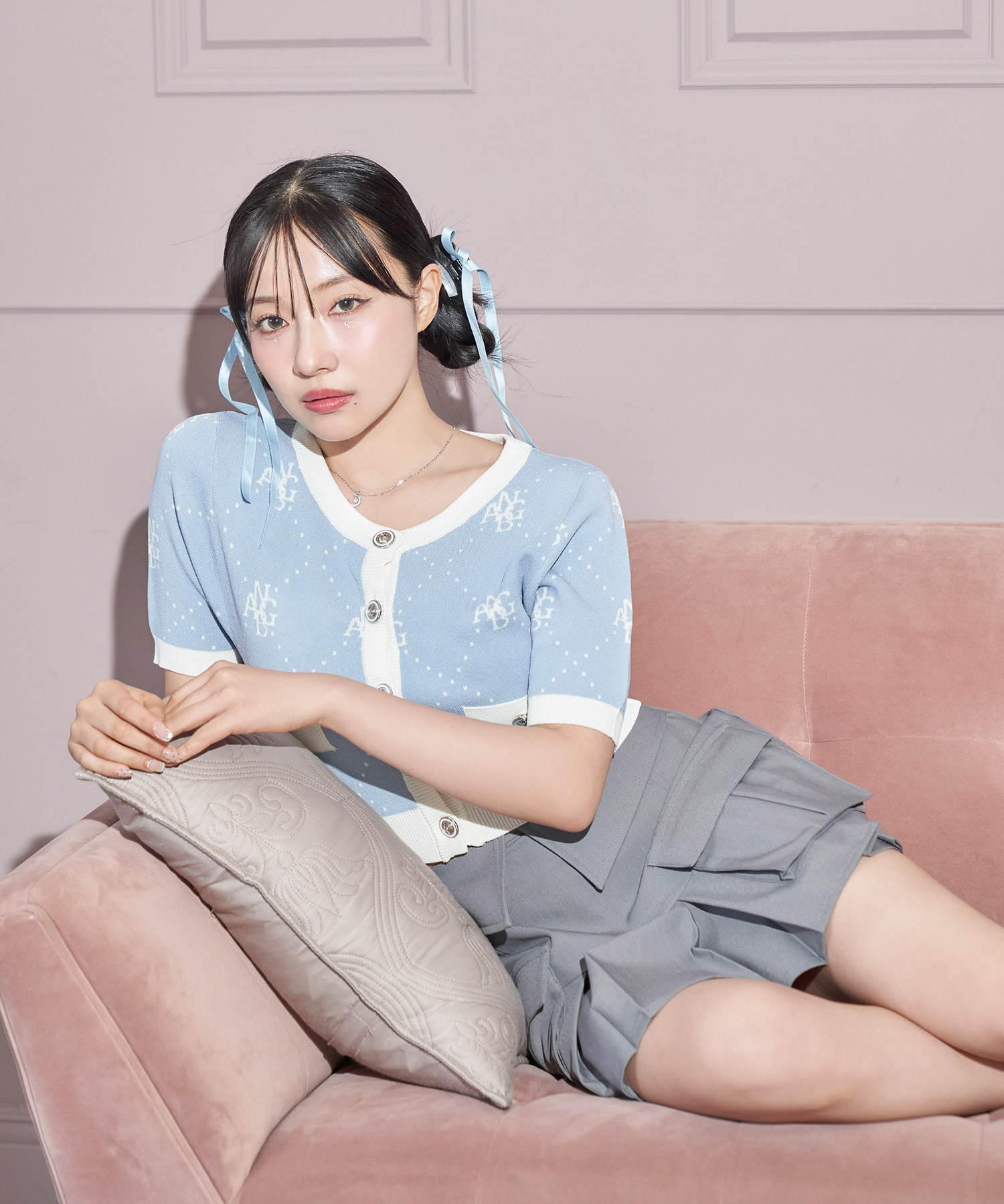 モノグラムミニニットカーデ