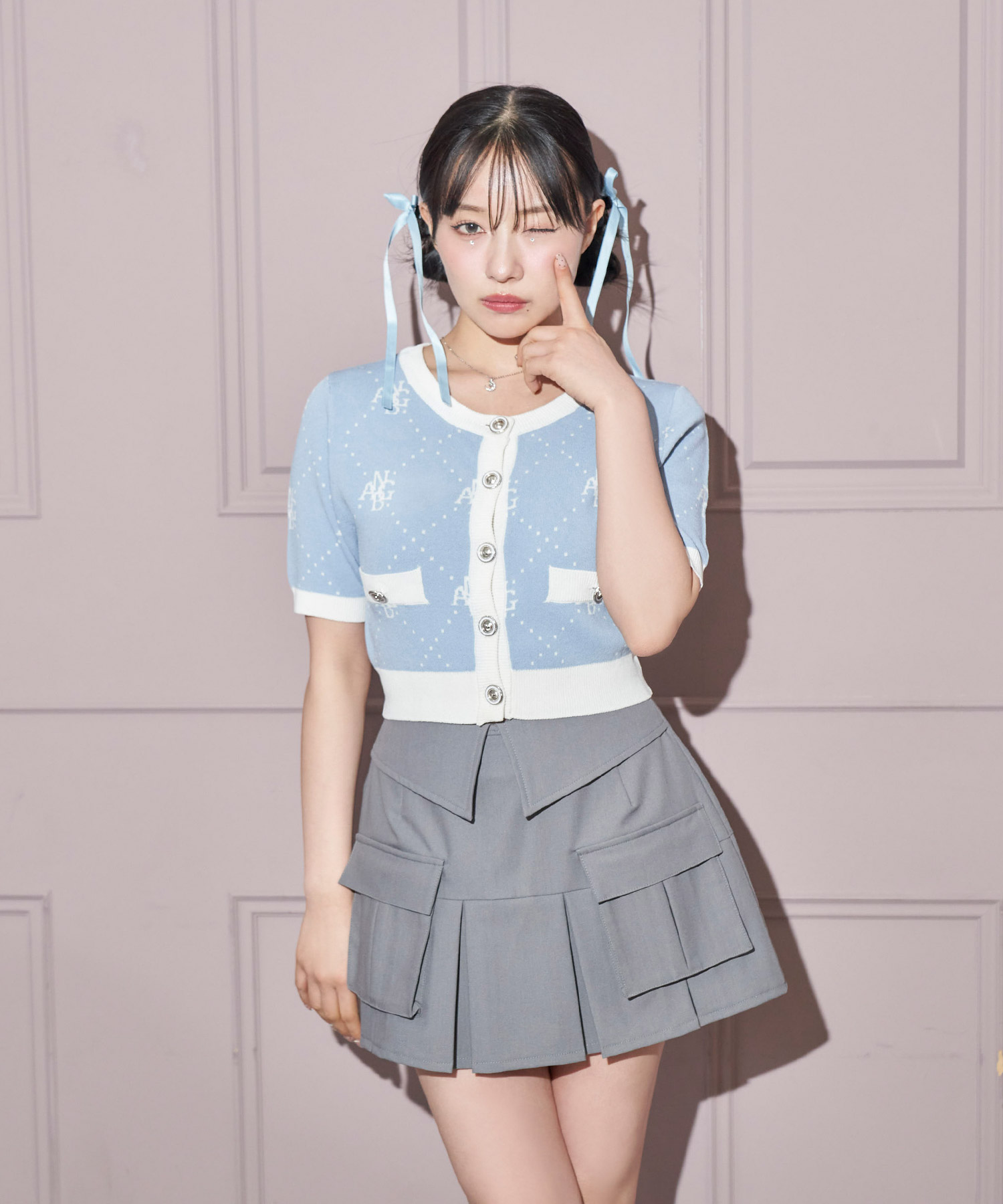 モノグラムミニニットカーデ