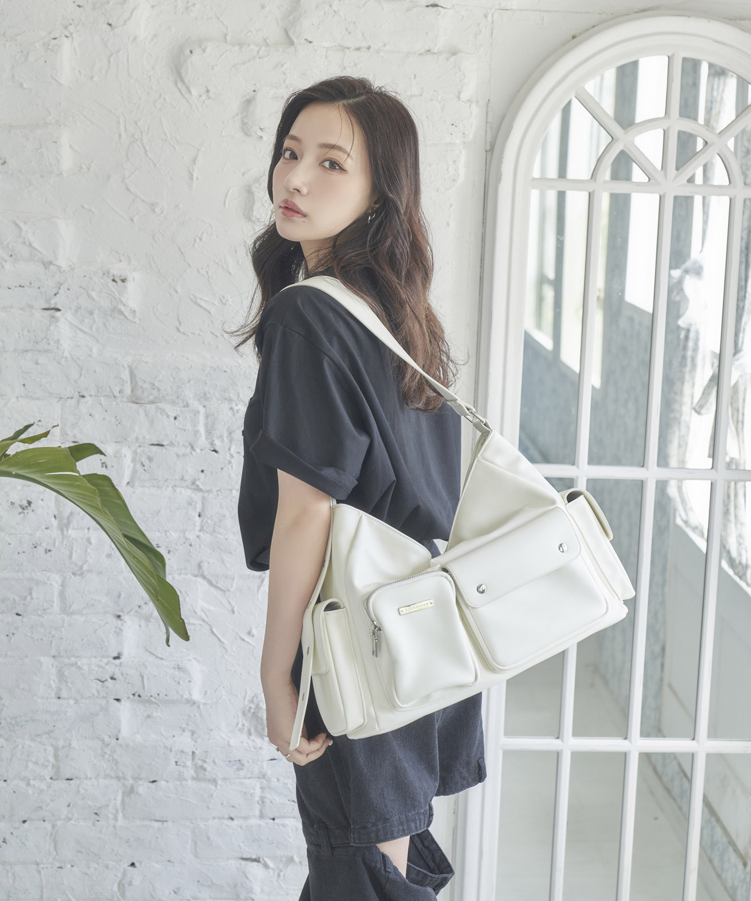 ポケットメッセンジャーバッグ