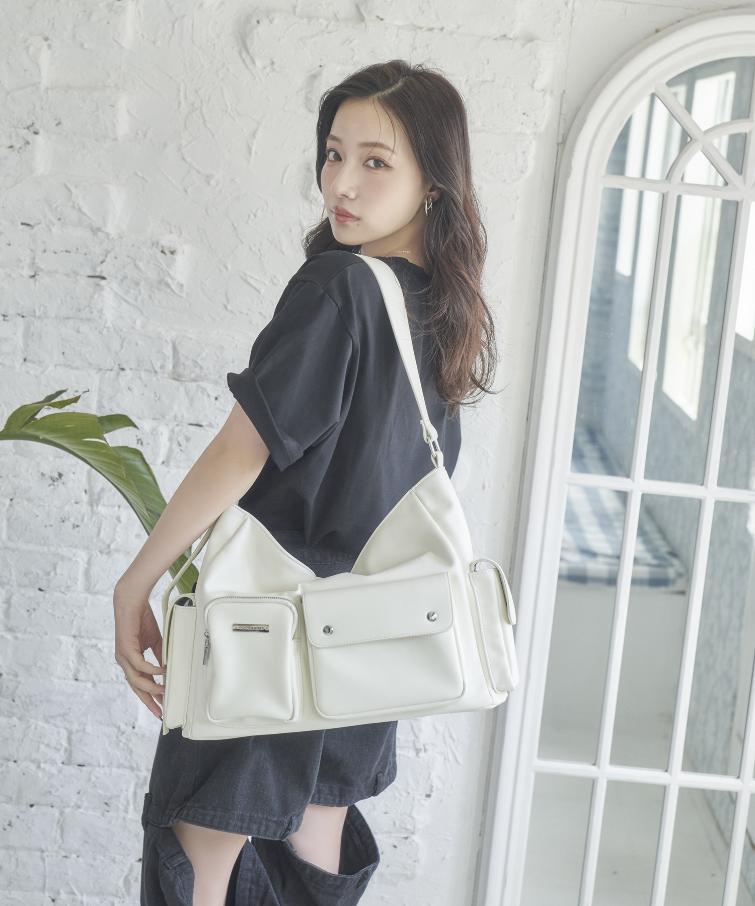 ポケットメッセンジャーバッグ