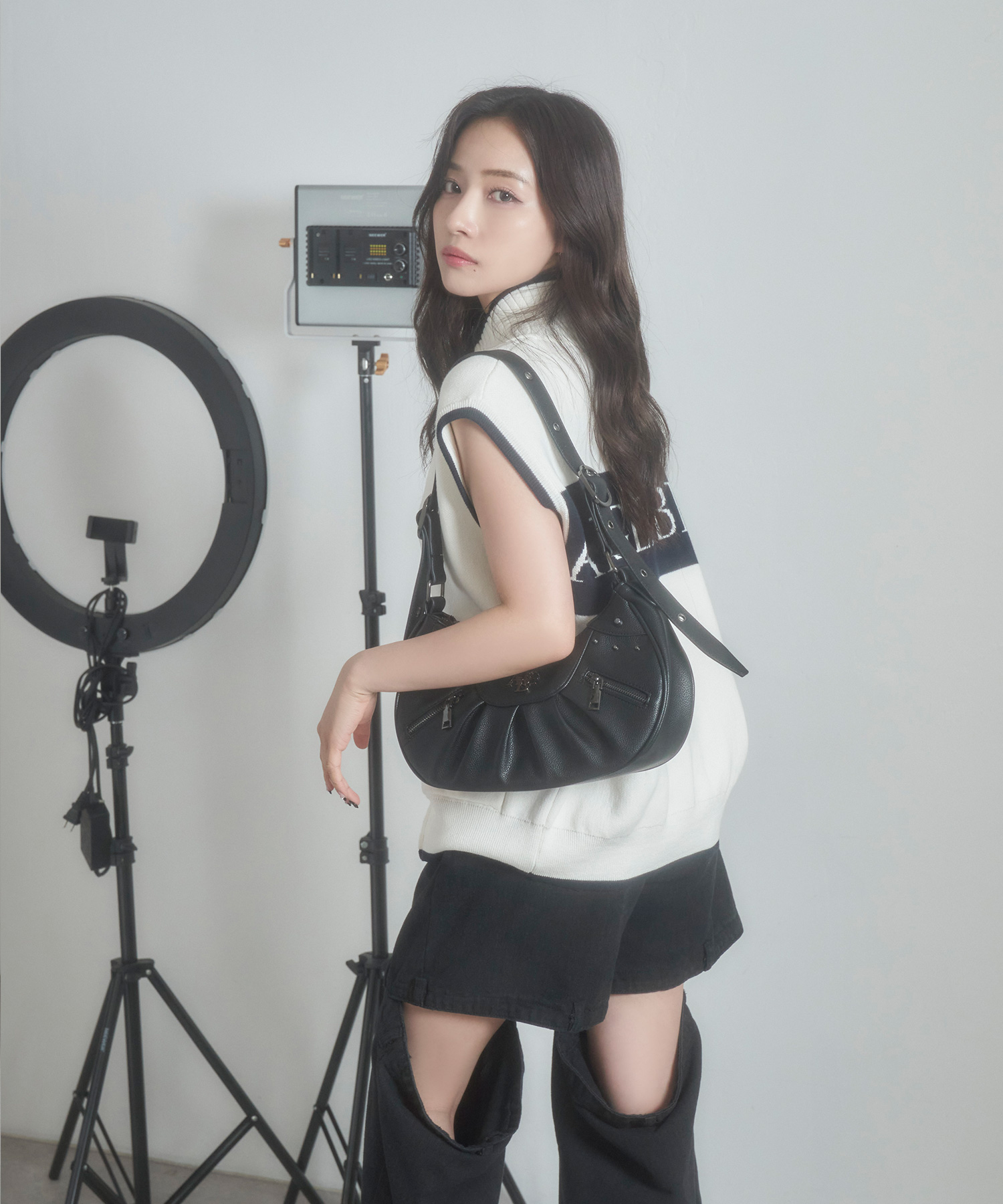 タックショルダーバッグ