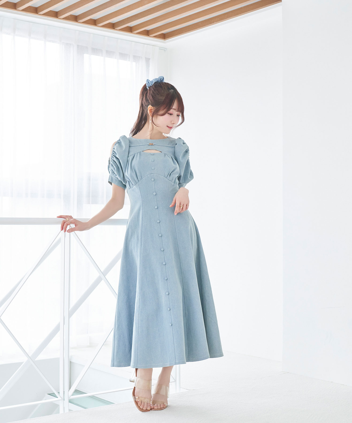 denim puff sleeves dress