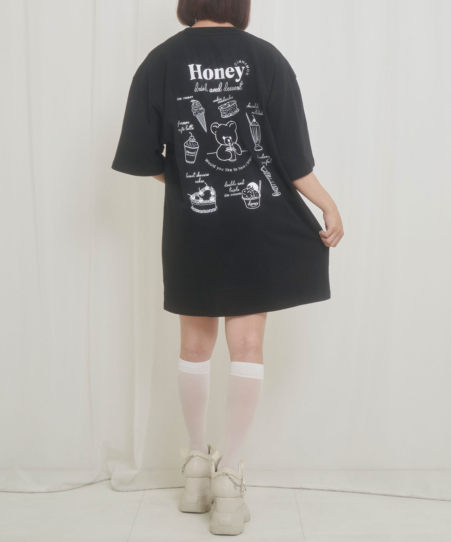 シナモンカフェTシャツ