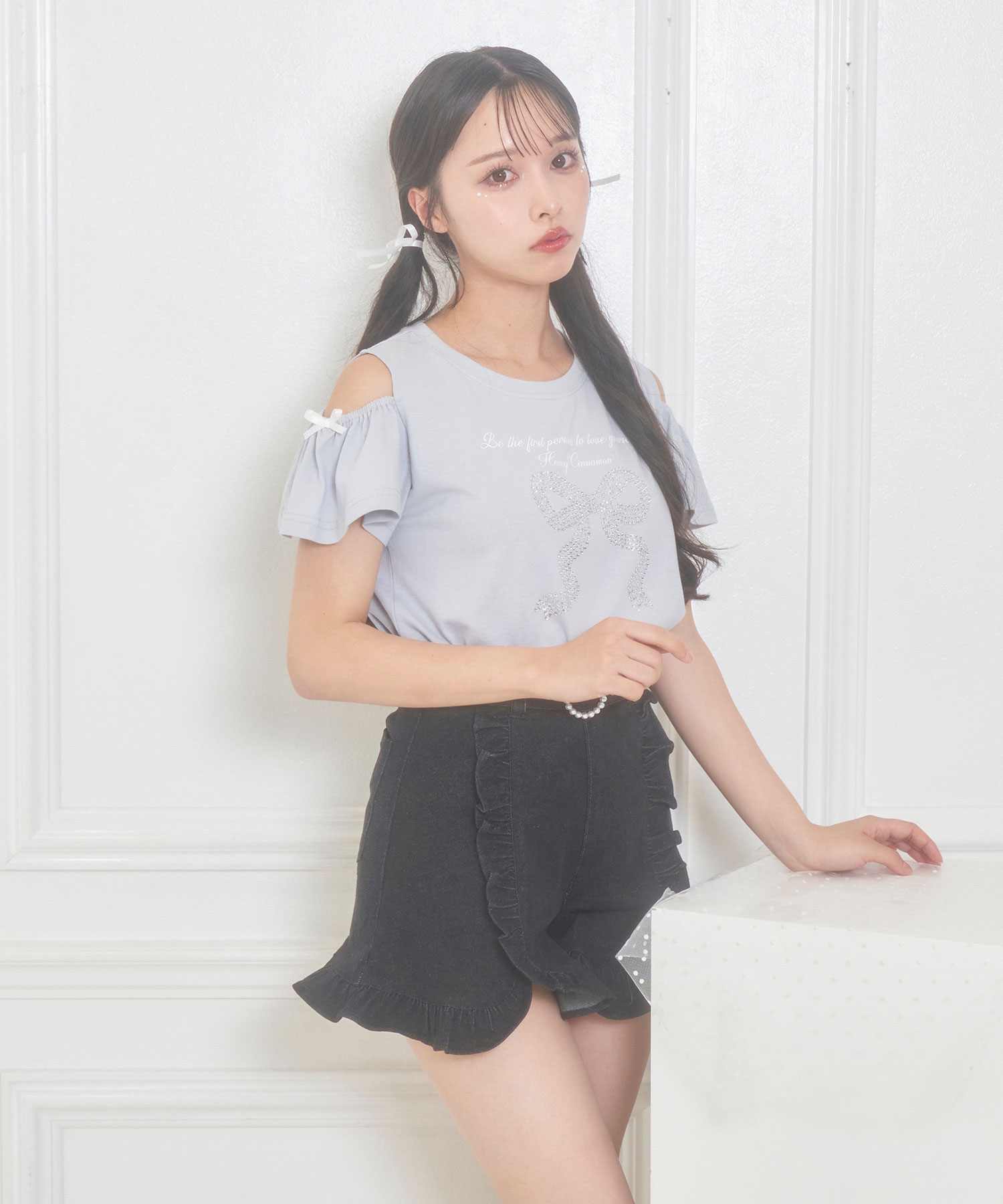 ビジューリボンTシャツ