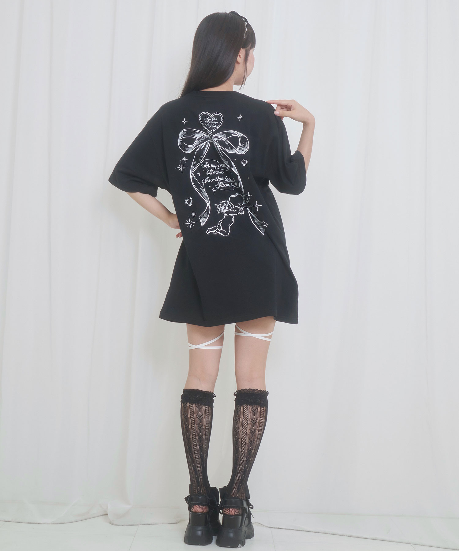 Honey Cinnamon - HONEY CINNAMON Devil kitten Tシャツ　ホワイト Honey Cinnamon - HONEY CINNAMON Devil kitten Tシャツホワイト