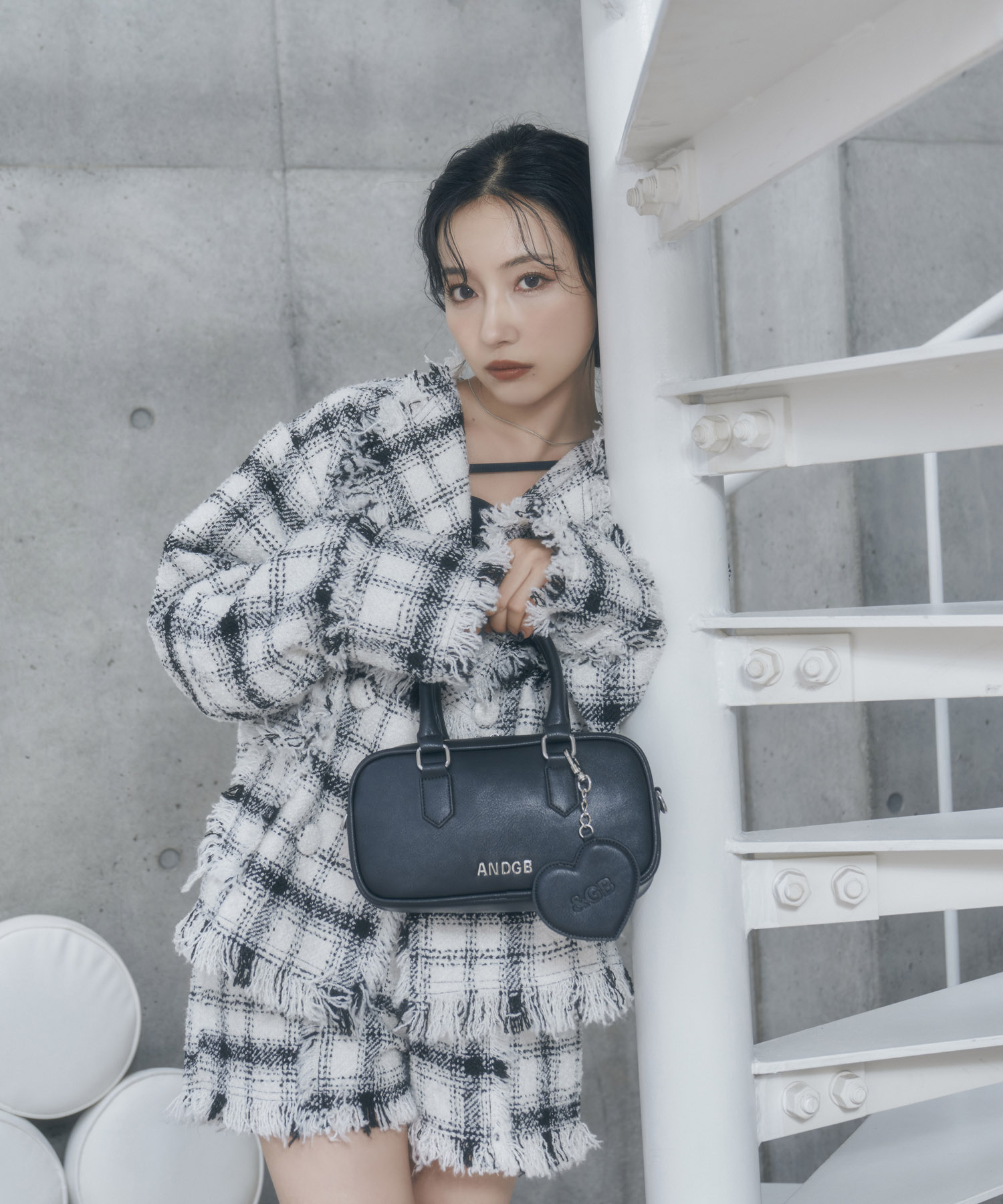 期間限定¥1,000 OFF】ハートミラー付きショルダーバッグ – BUNNY 期間限定¥1,000 OFF】ハートミラー付きショルダーバッグ – BUNNY