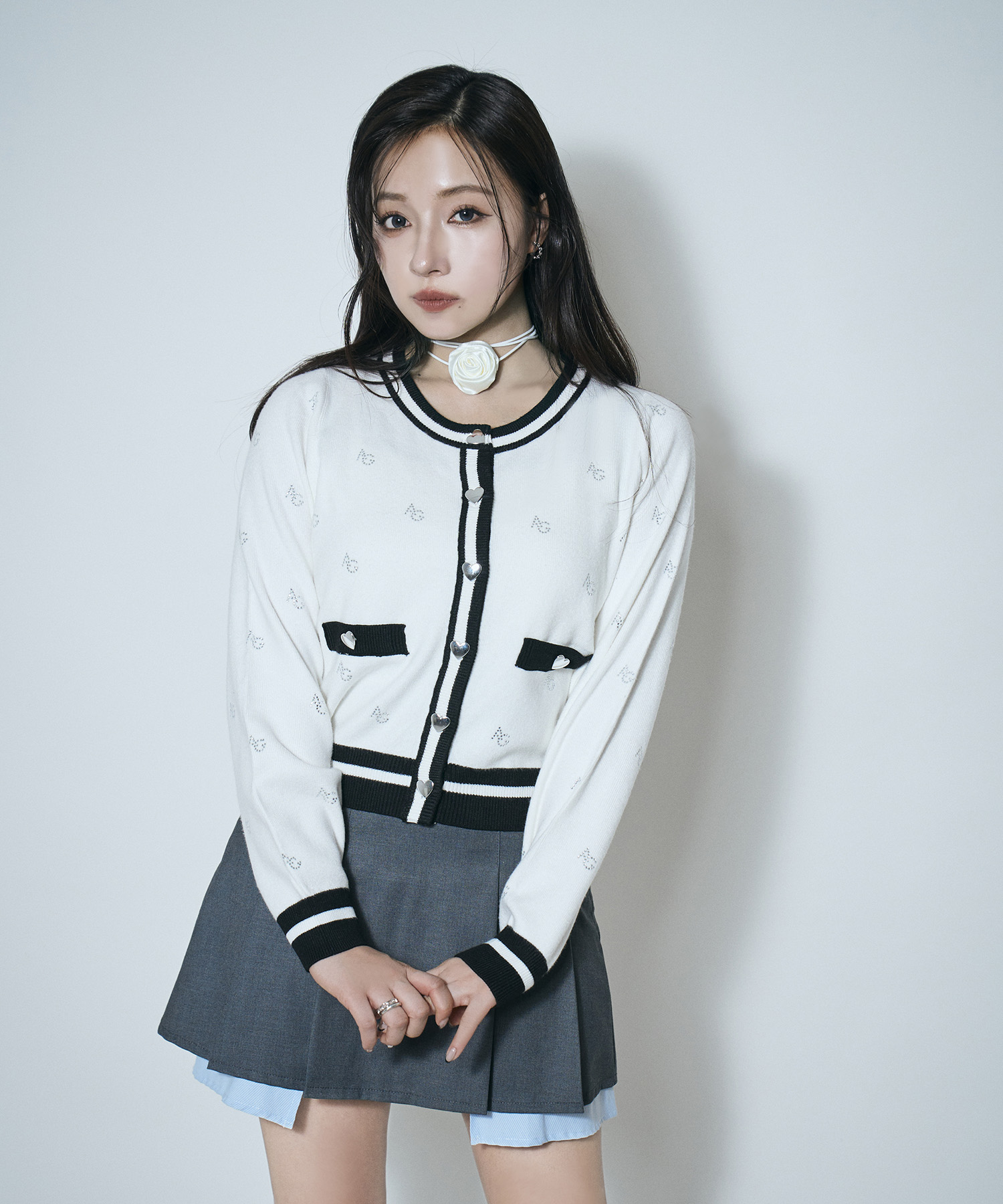 ラインストーンパターンアンサンブルニット