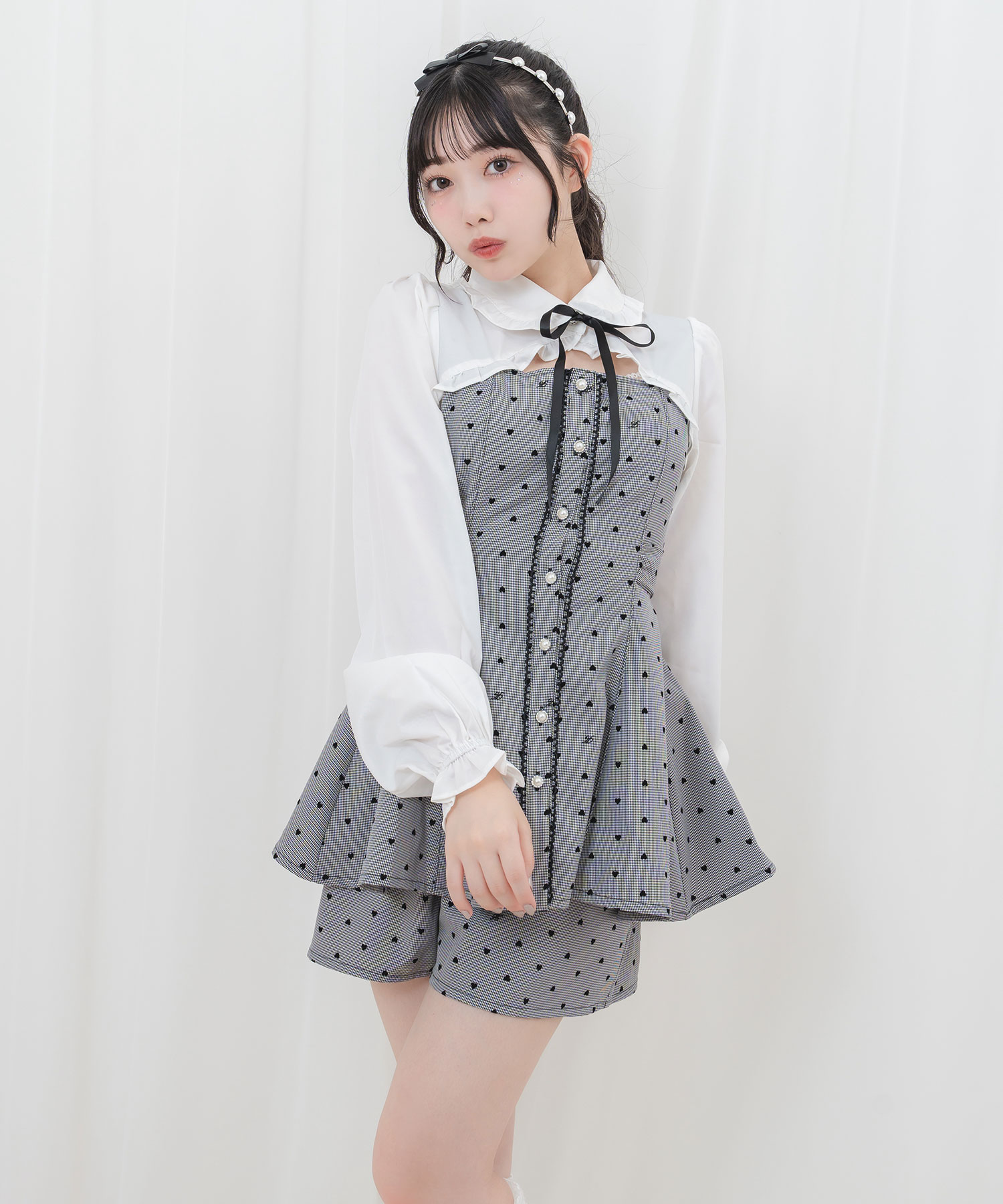 デコルテ開きオリジナルフロッキーセットアップ