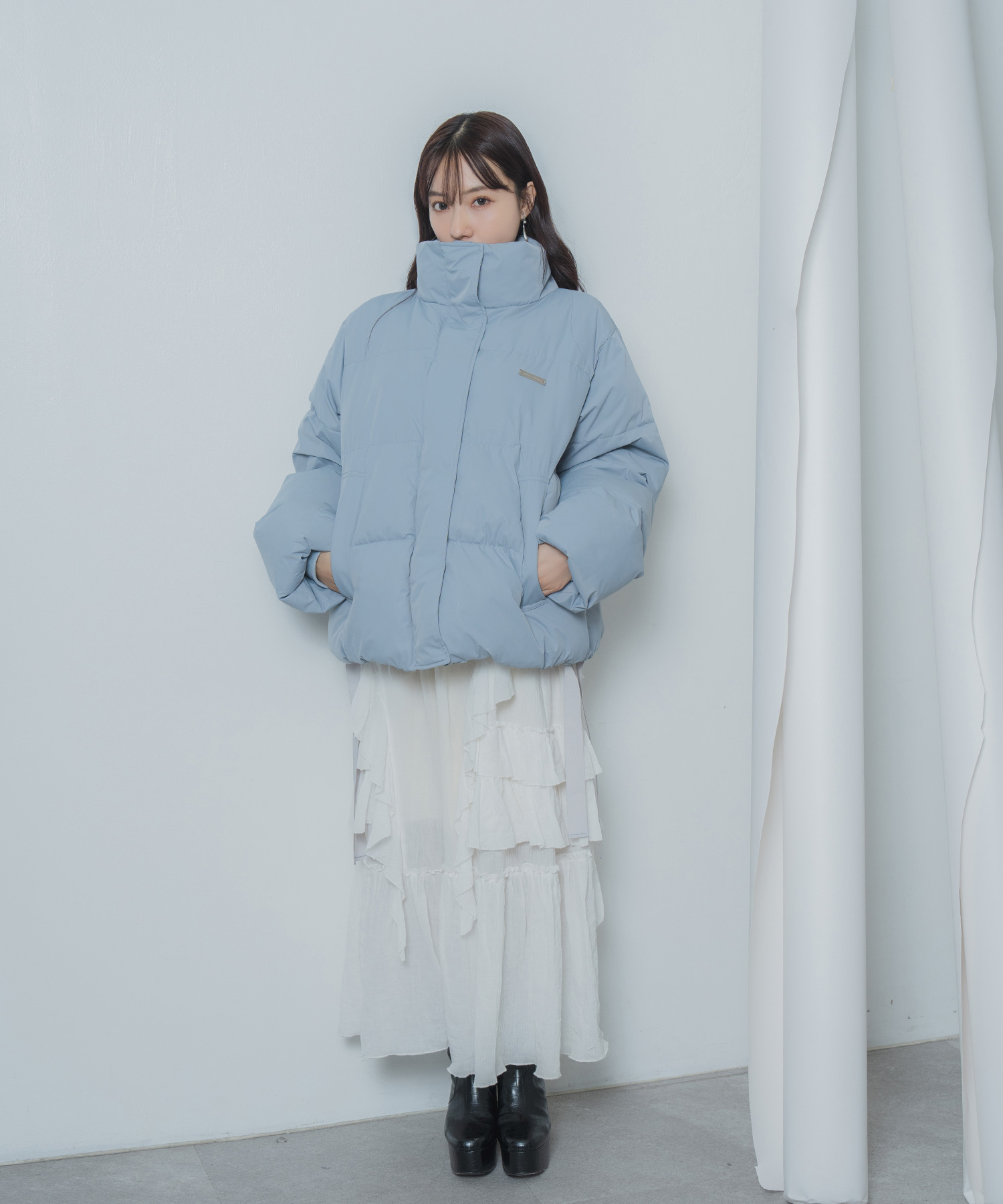 ANDGEEBEE UNISEX バックロゴエコダウン ブルー