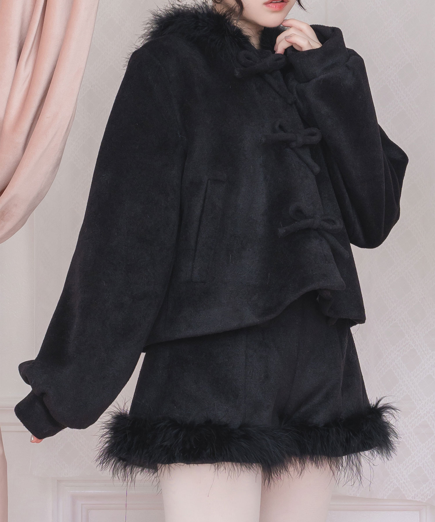 【HOLIDAY】フェザープルオーバー＆ショートパンツ 即決可】【HOLIDAY】フェザーカーディガン ショートパンツセット