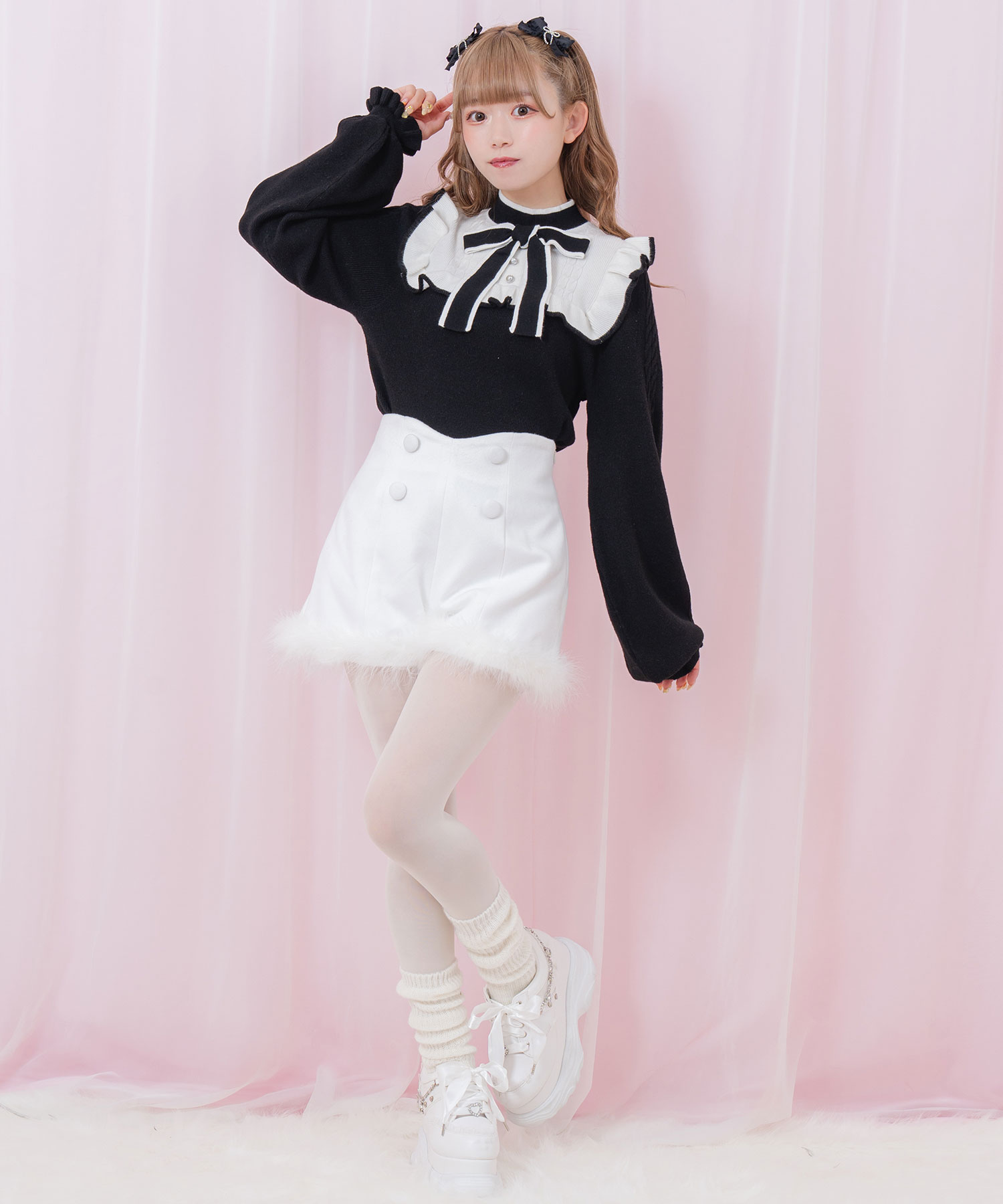 裾フェザーハイウエストショートパンツ