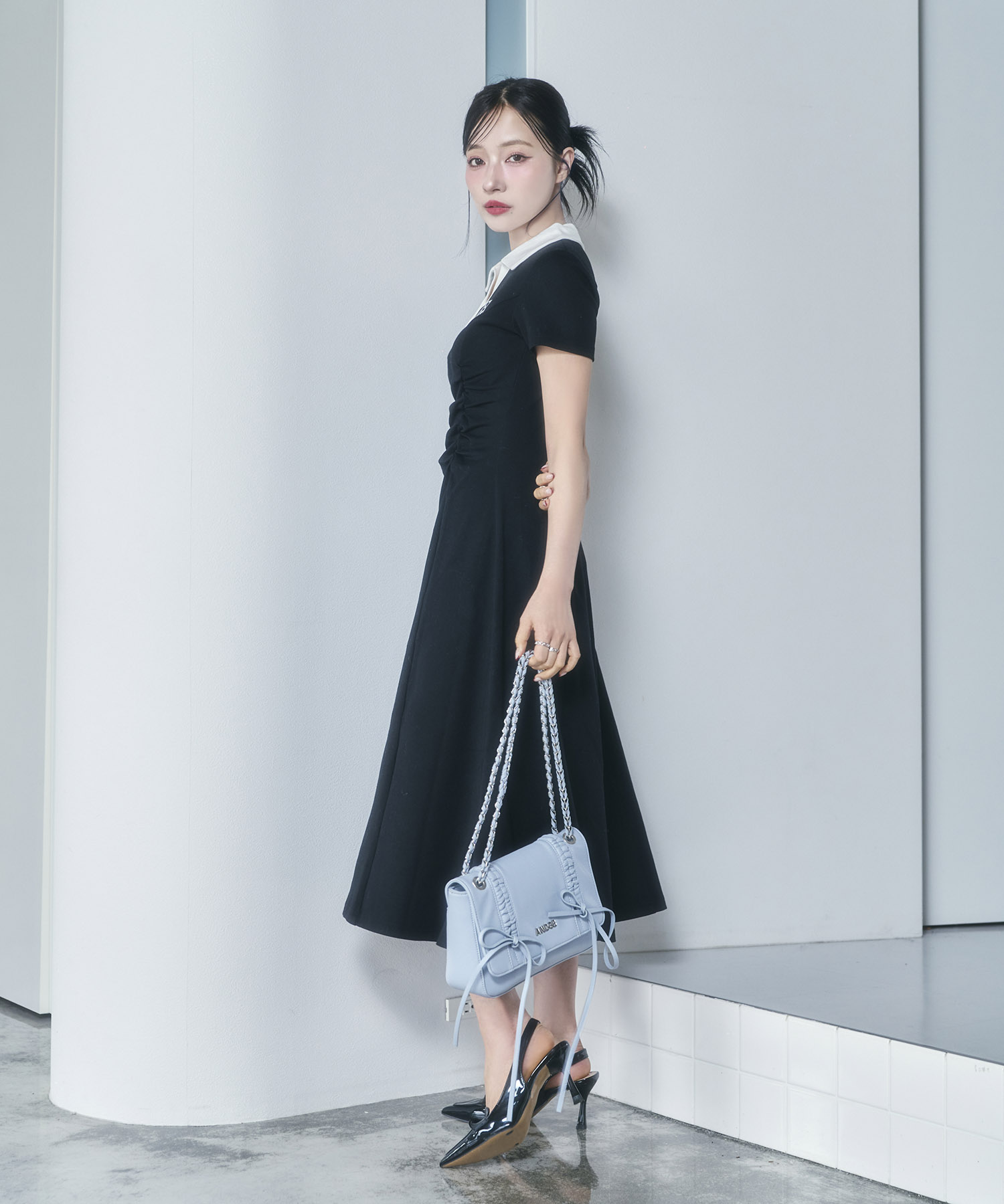 リボンチェーンショルダーバッグ