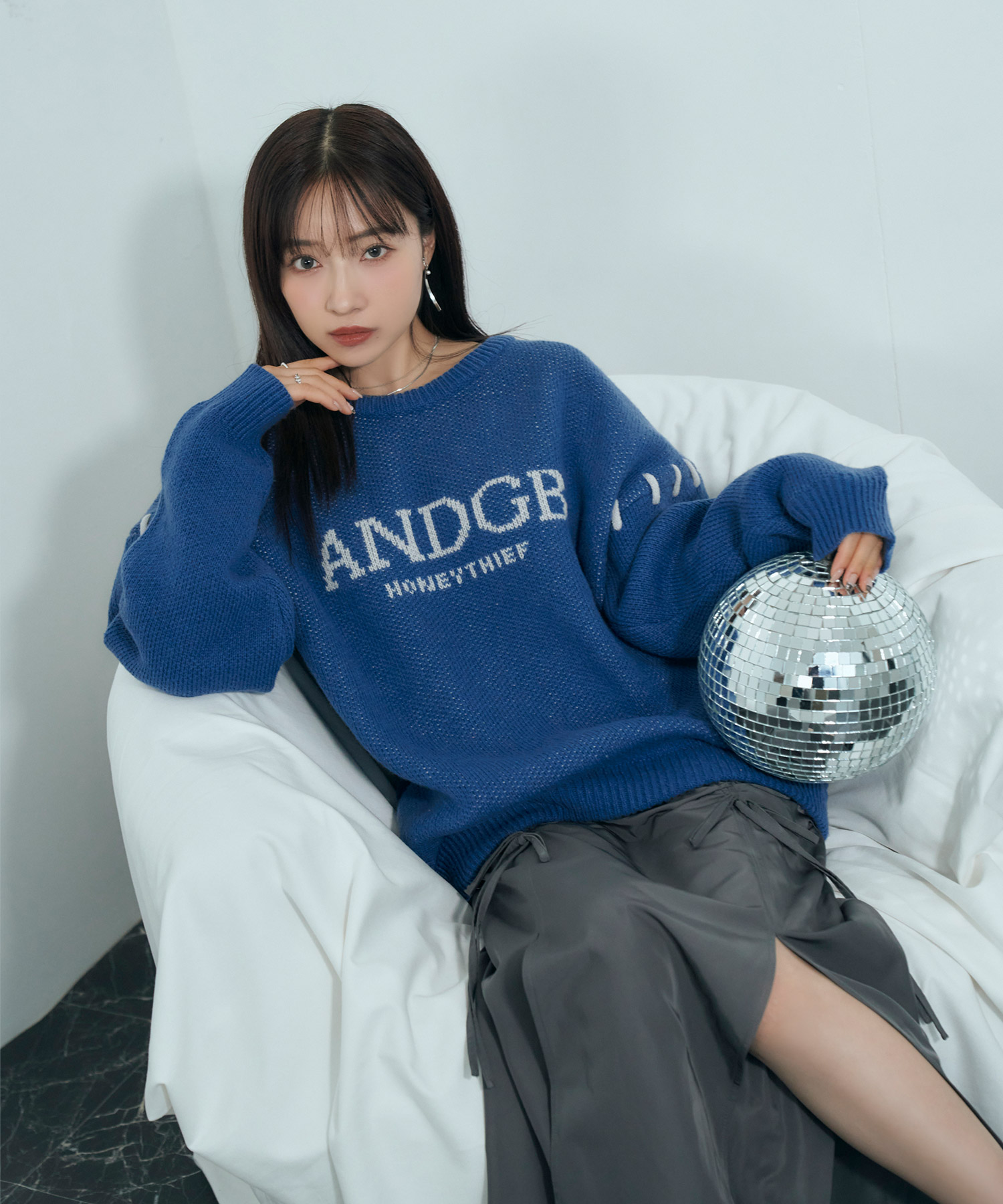 UNISEX ロゴカラーニット