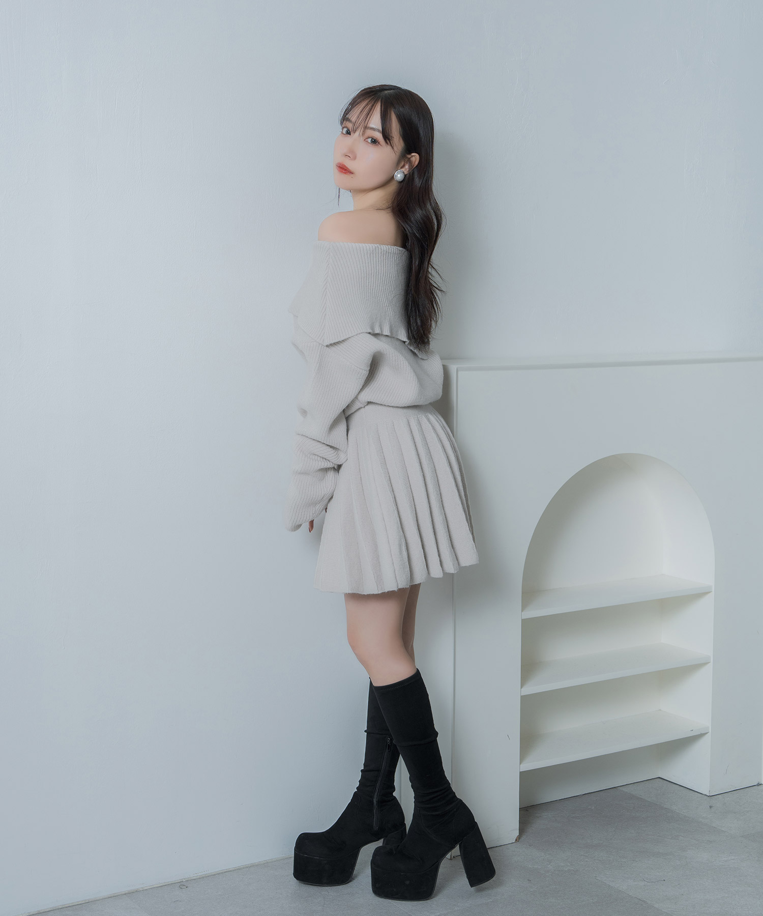 プリーツニットワンピ