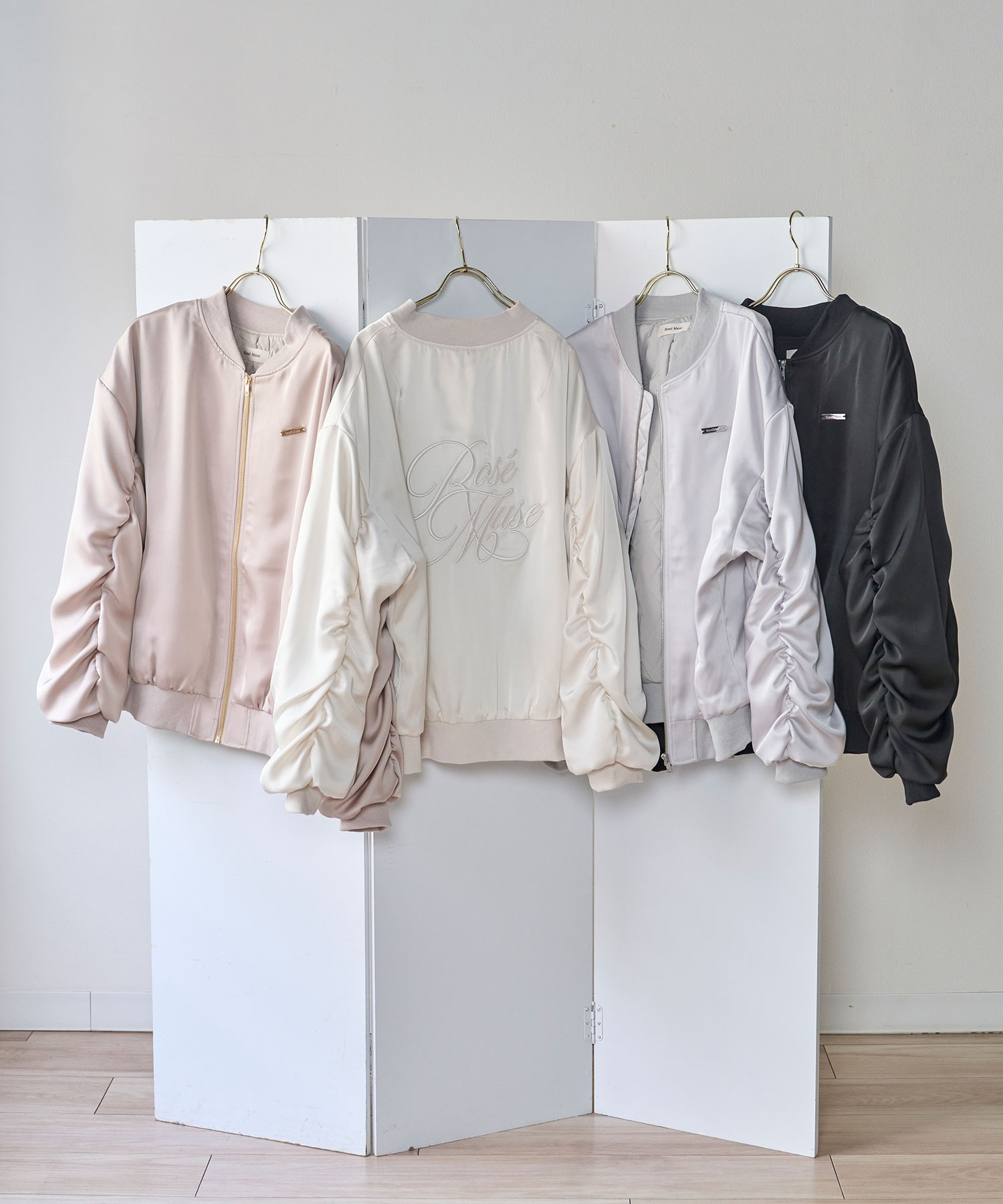 back emb shirring sleeve blouson – BUNNY APARTMENT