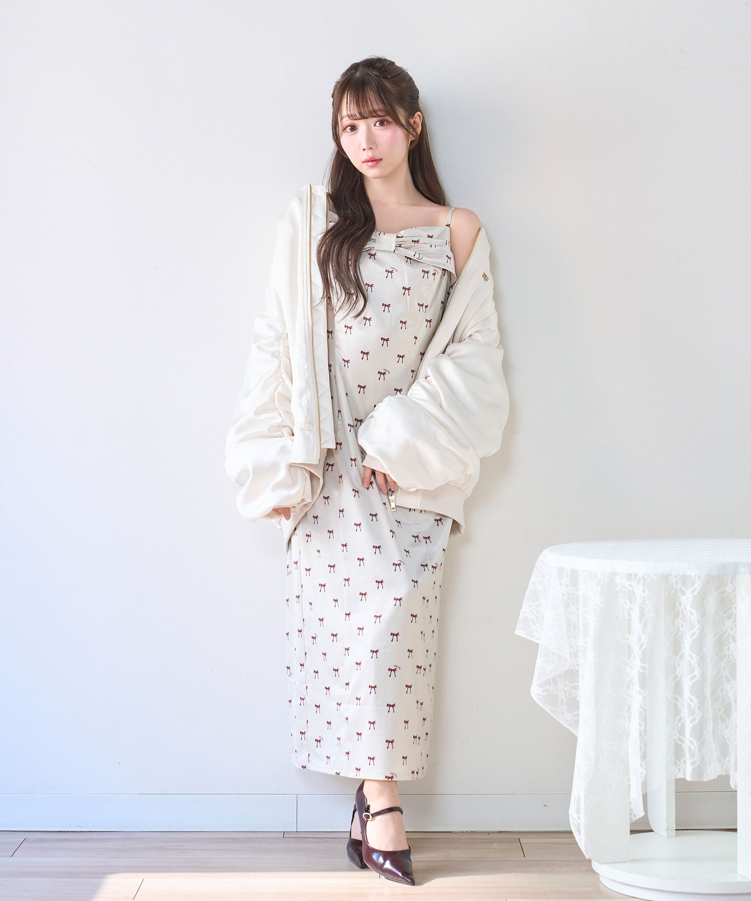 back emb shirring sleeve blouson – BUNNY APARTMENT