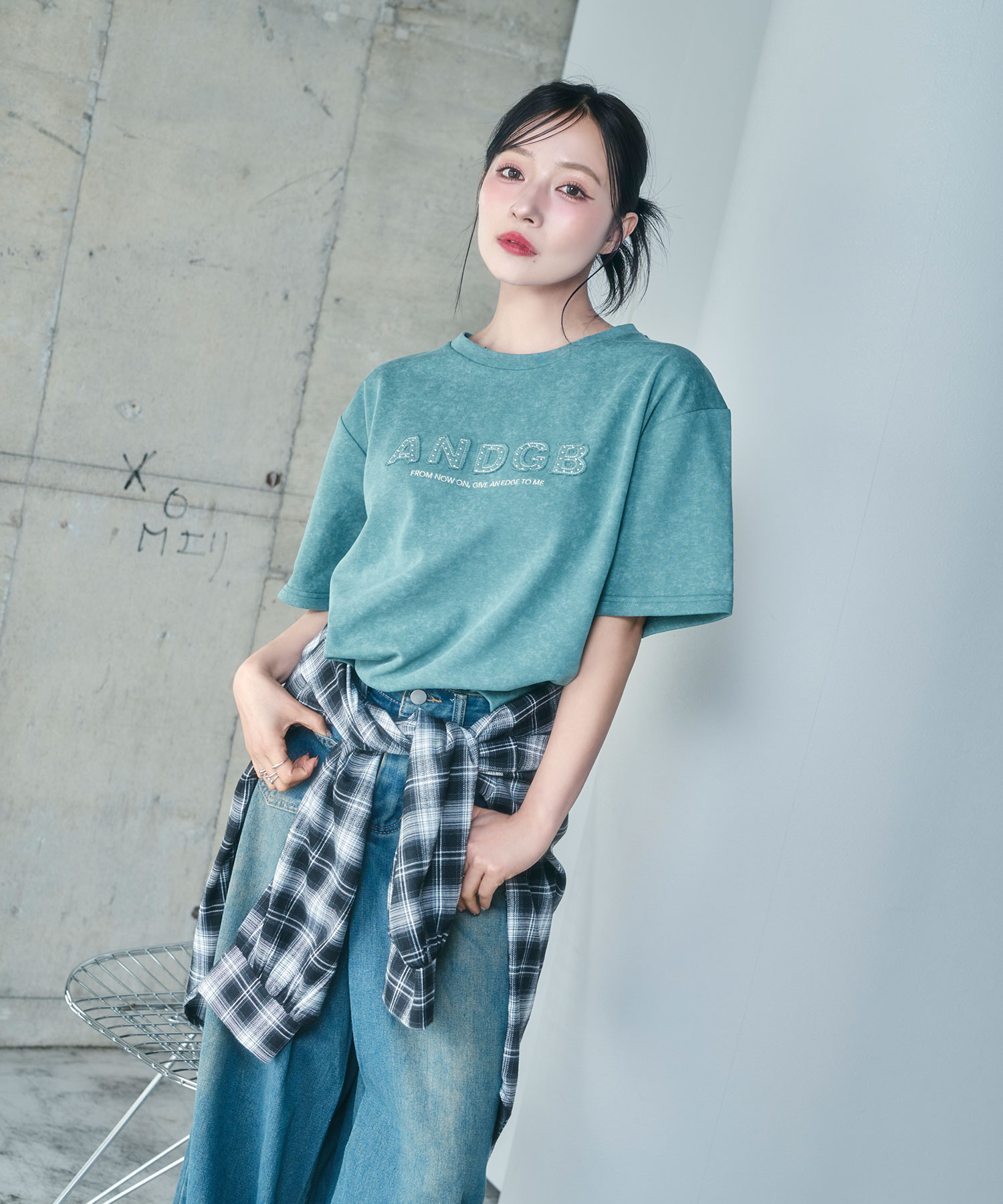UNISEX スタッズケミカルT