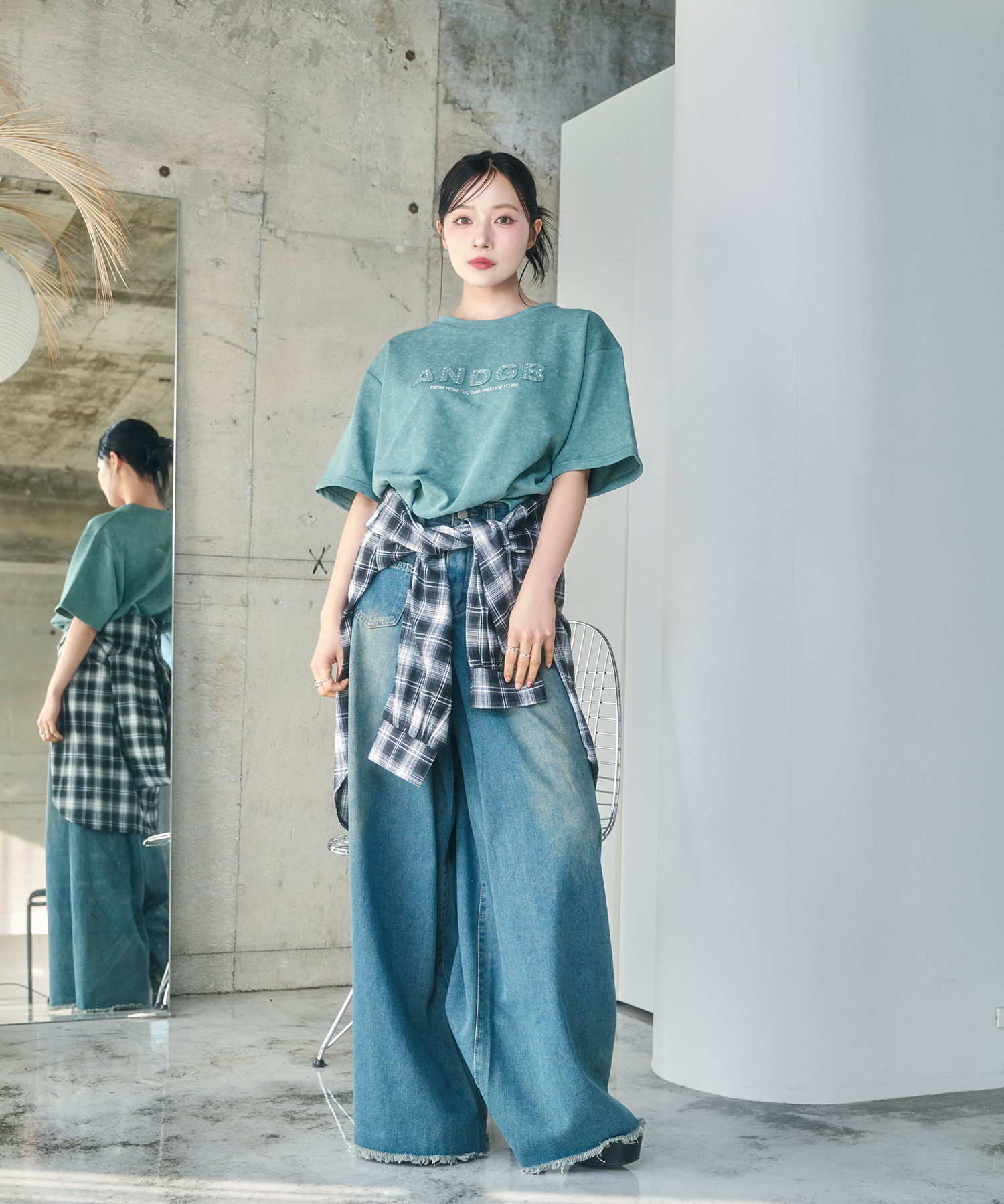 UNISEX スタッズケミカルT