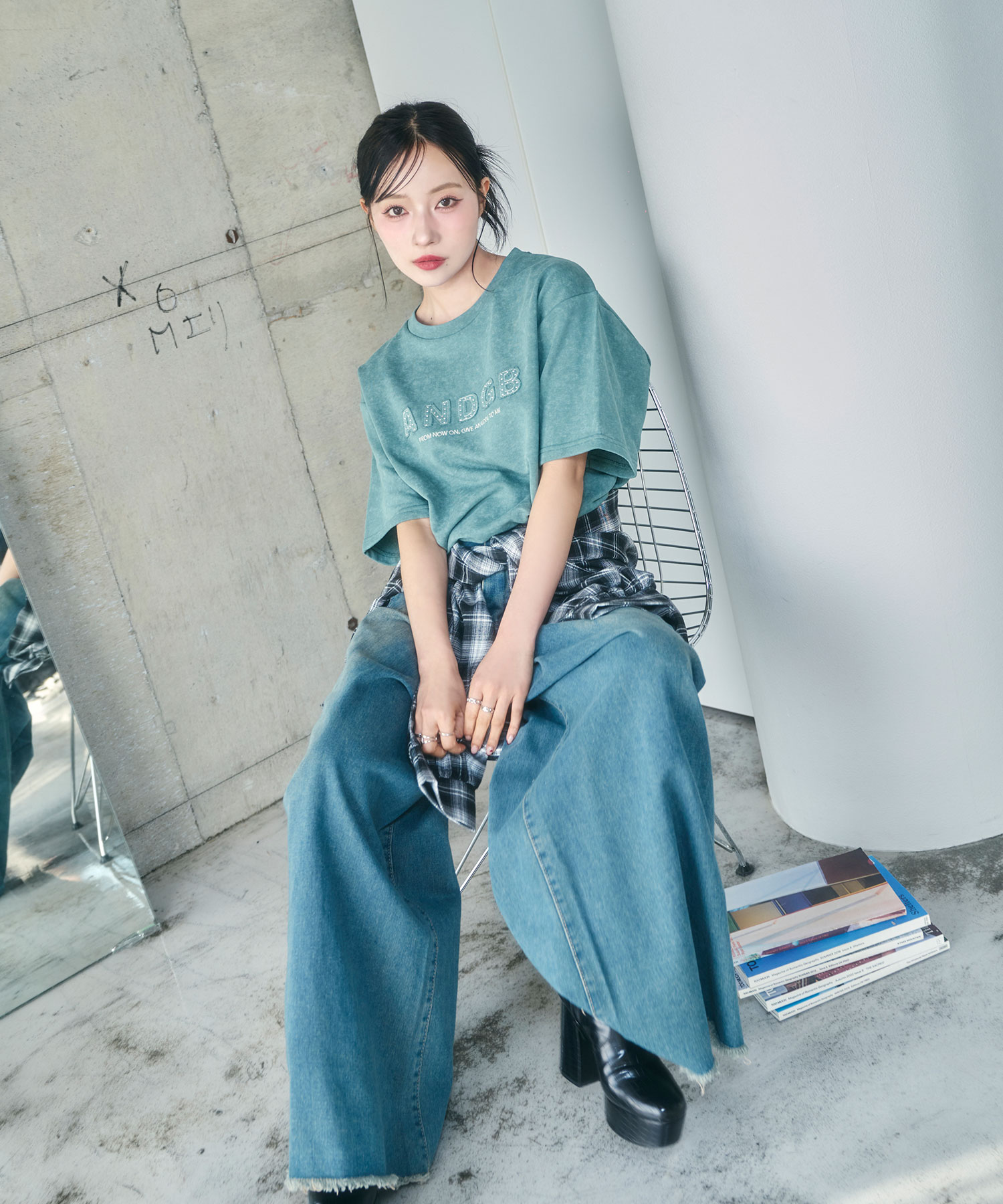 UNISEX スタッズケミカルT