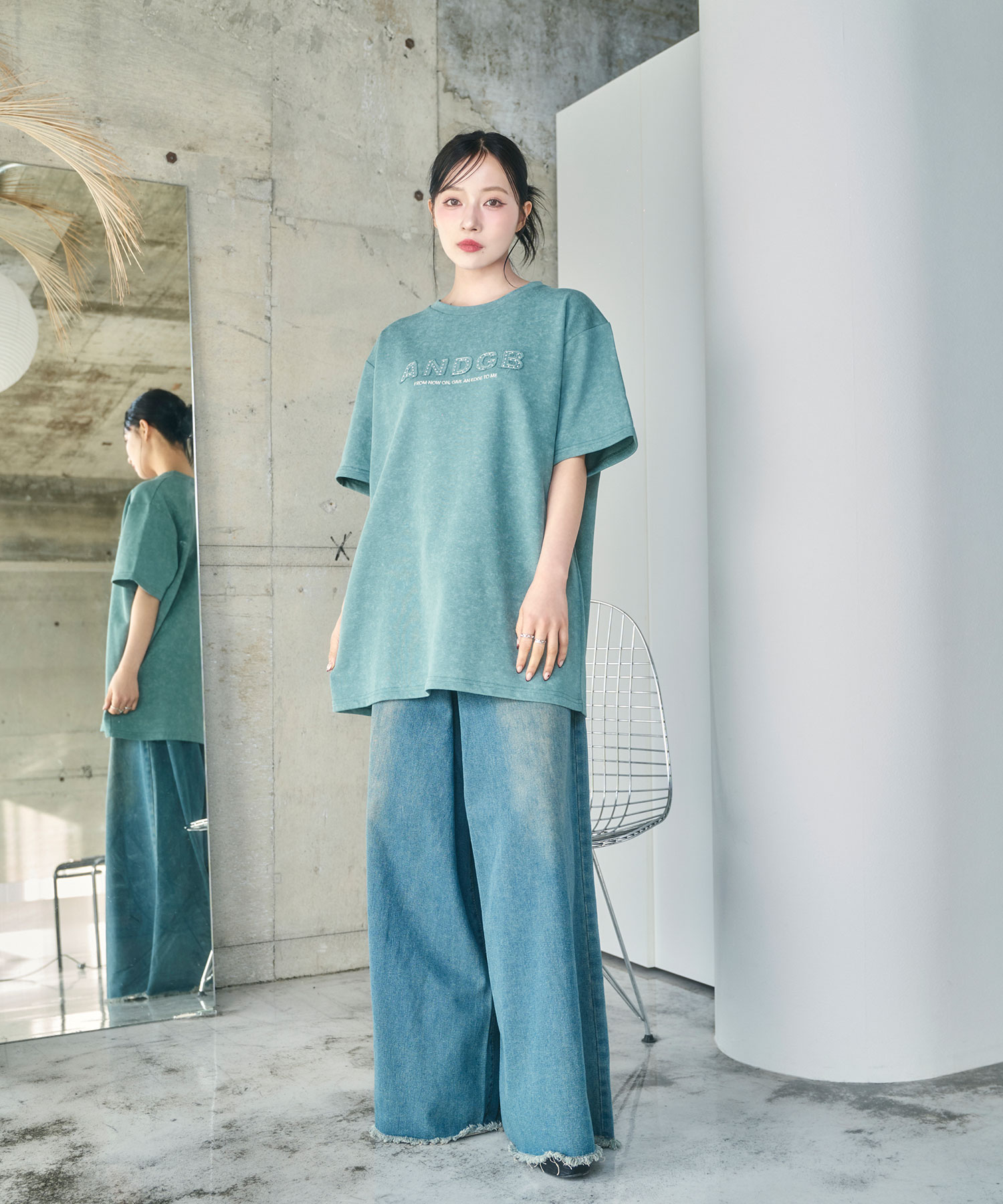UNISEX スタッズケミカルT