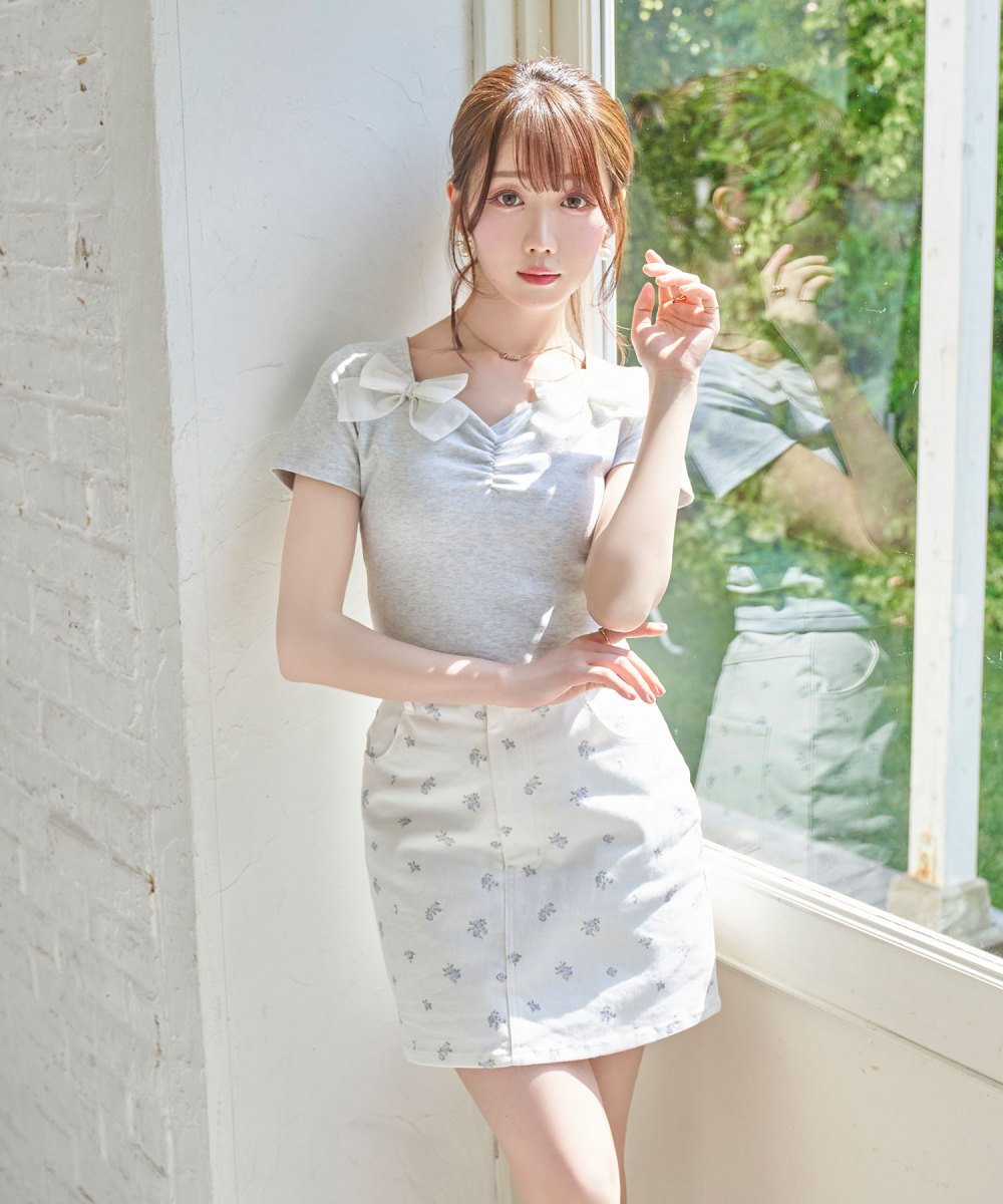 Petit rose print mini skirt pants